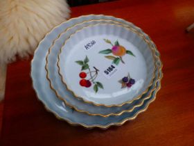 Three Royal Worcester Evesham patterned flan dishes