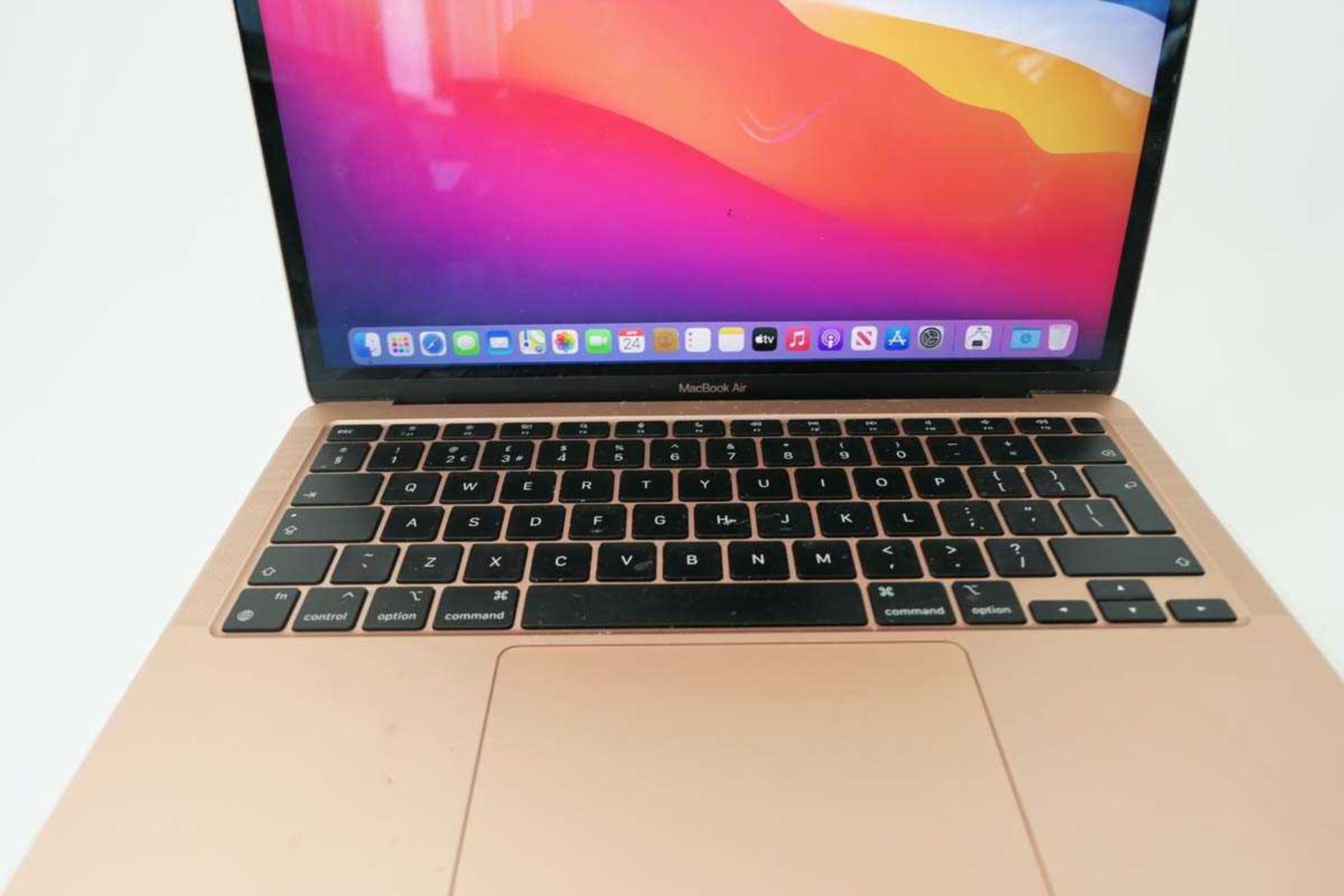 +VAT MacBook Air 13" 2020 A2337 Rose Gold laptop with Apple M1 Chip, 8GB Unified Memory, 256GB - Image 3 of 4