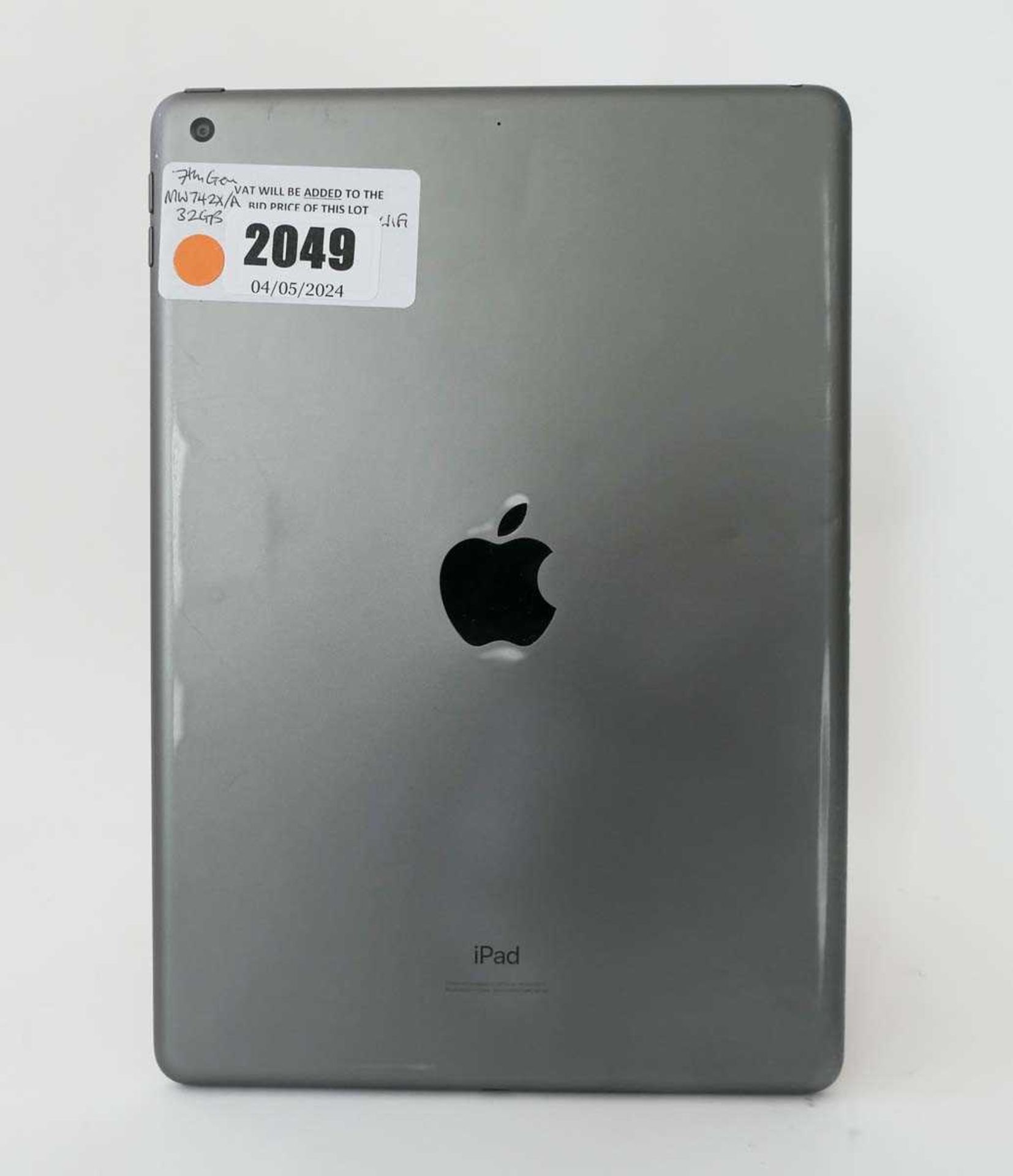 +VAT iPad 7th Gen 32GB Space Grey tablet - Image 2 of 2
