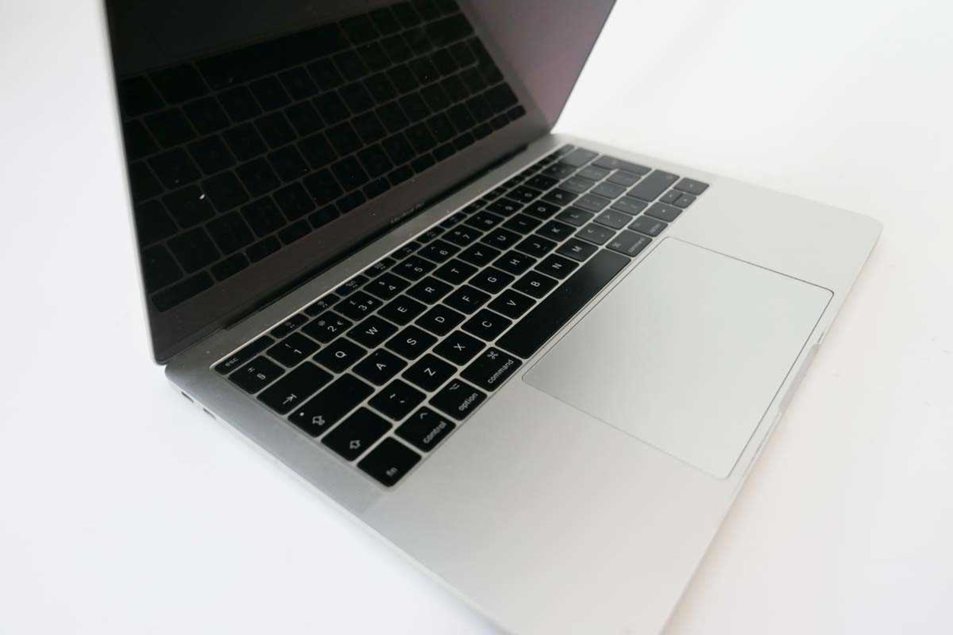 +VAT MacBook Pro 13" 2017 A1708 Silver laptop with Intel i5 -2.3GHz, 8GB RAM and 256GB SSD (has - Image 2 of 2