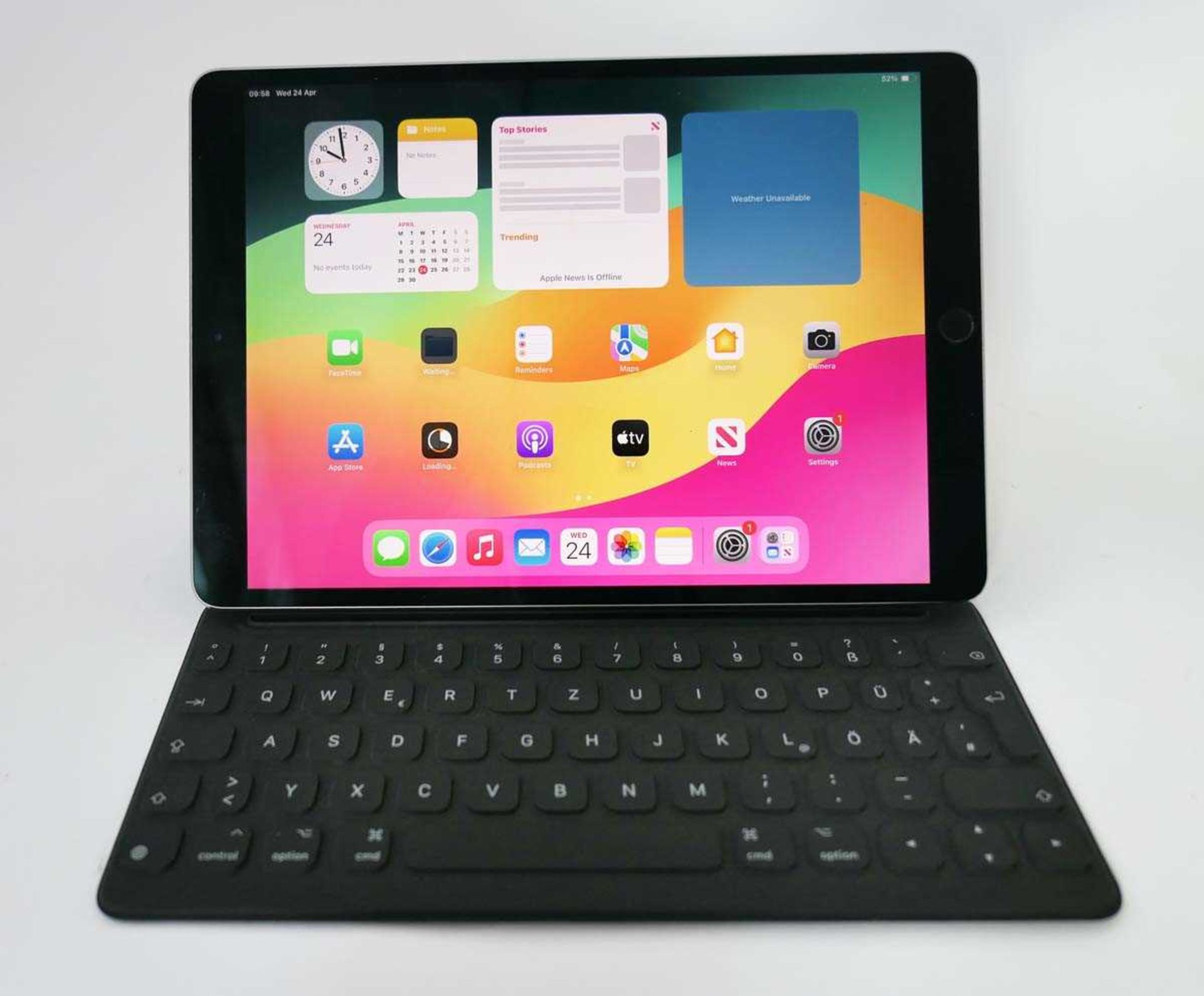 +VAT iPad Pro 10.5" Space Grey 64GB tablet with keyboard case