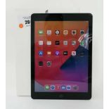 +VAT iPad A1822 32GB Space Grey tablet with box (top corner crackage)