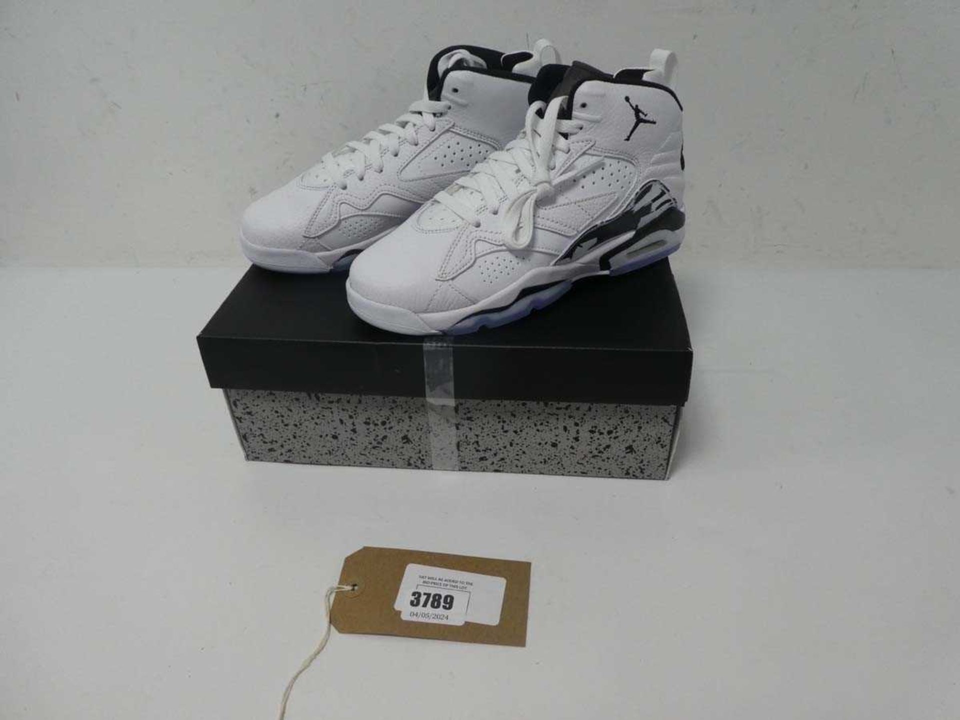 +VAT 1 x Nike Air Jordan, UK 5.5