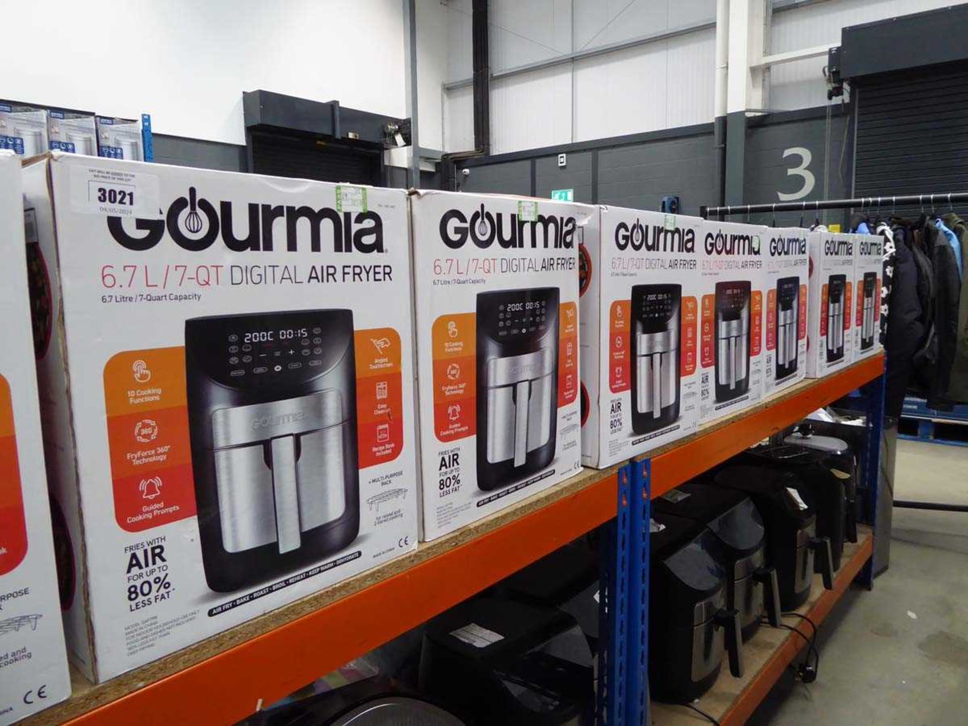 +VAT 7 Gourmia 6.7L digital air fryers