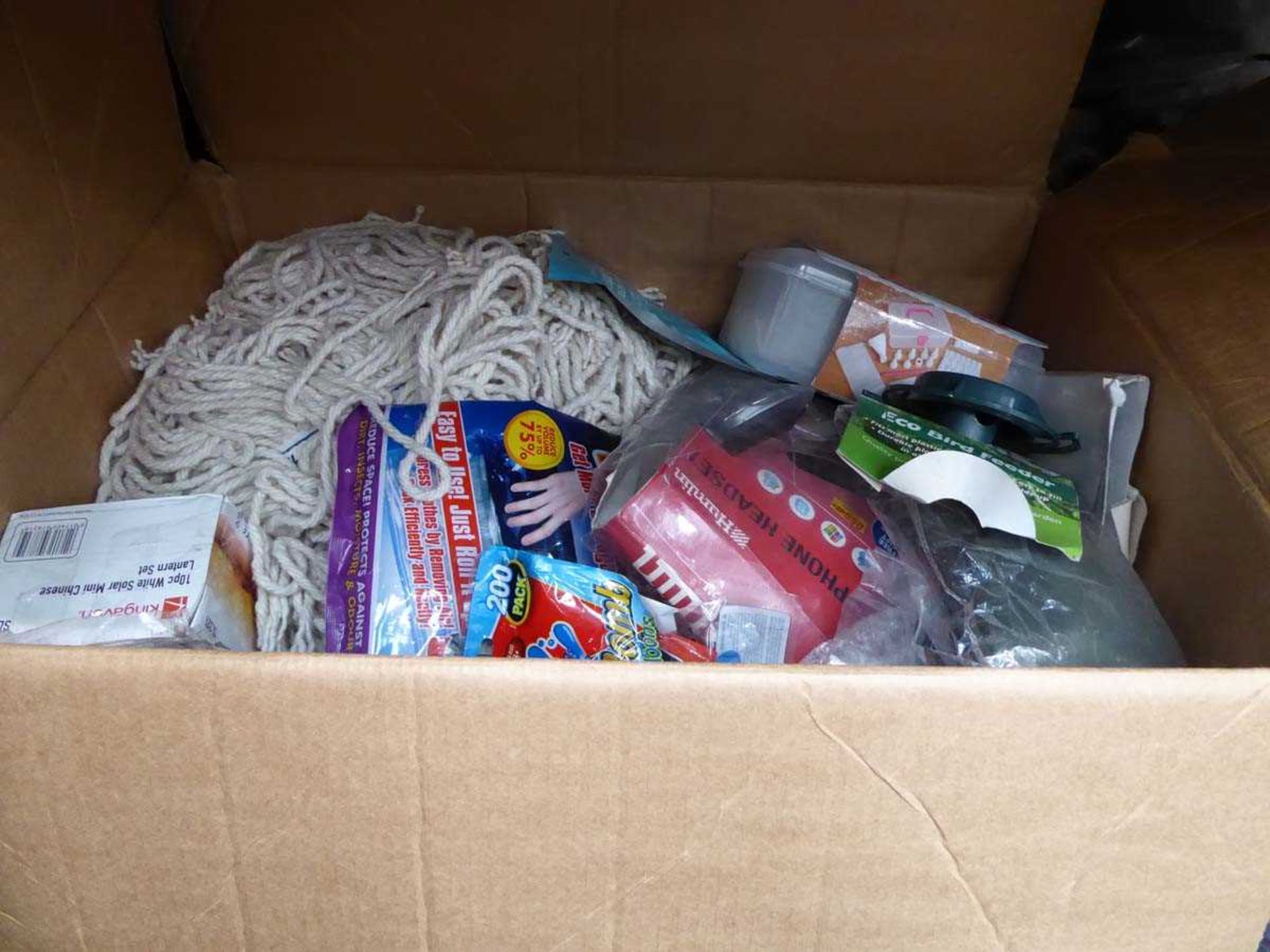 +VAT Box of items inc. mop heads, vacuum travel bags etc.