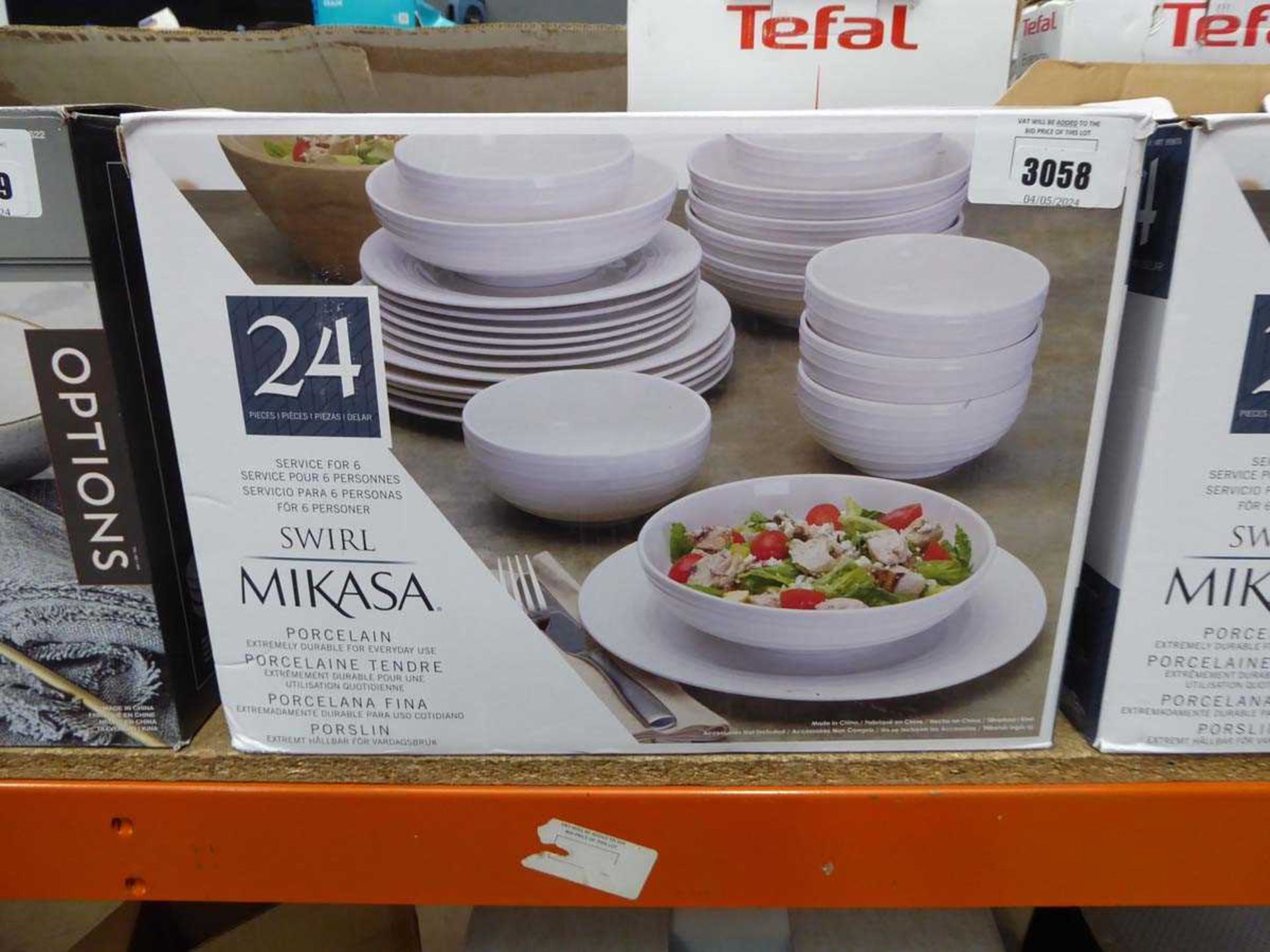 +VAT Mikasa dinner ware set