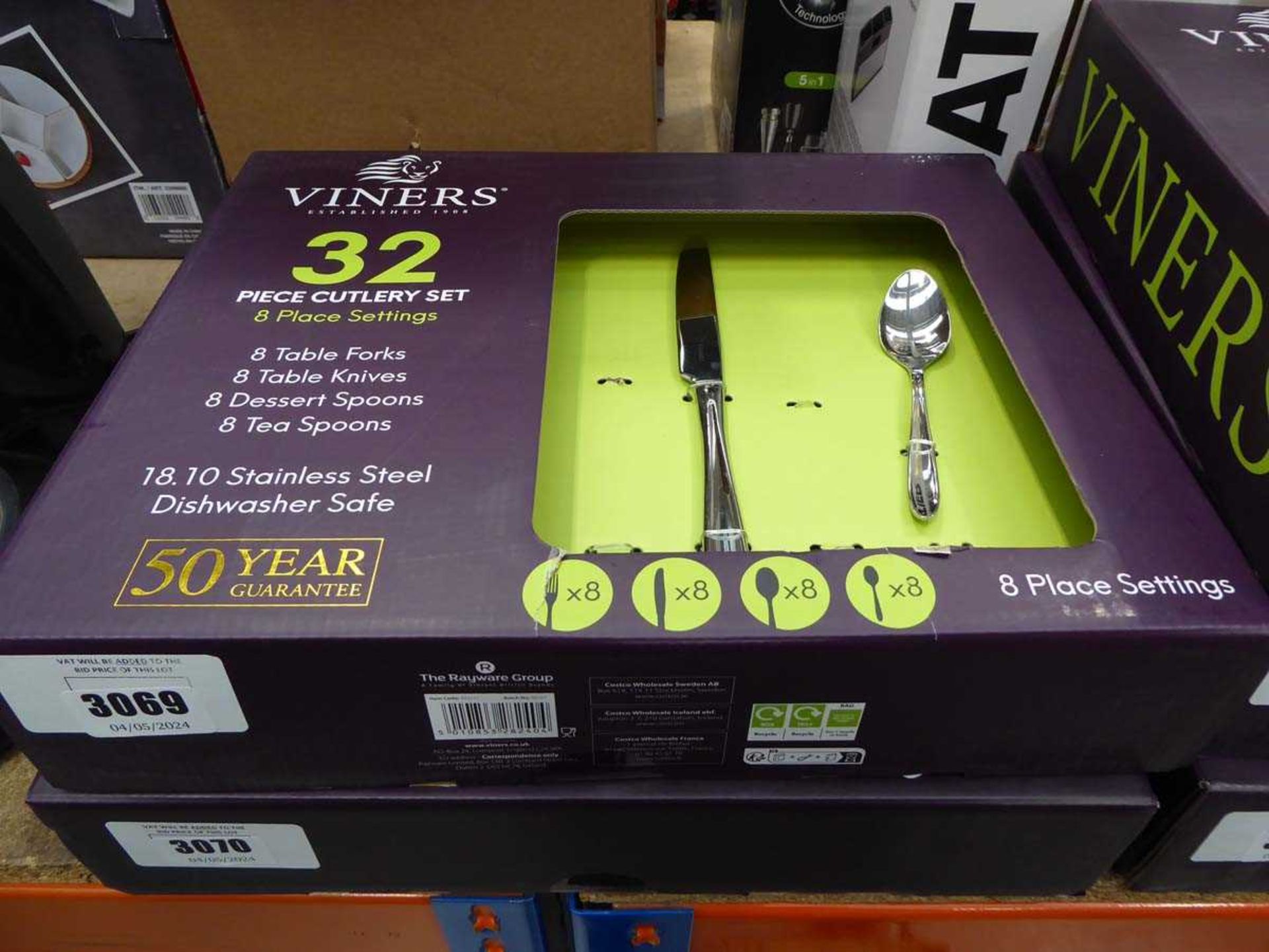 +VAT Viners cutlery set