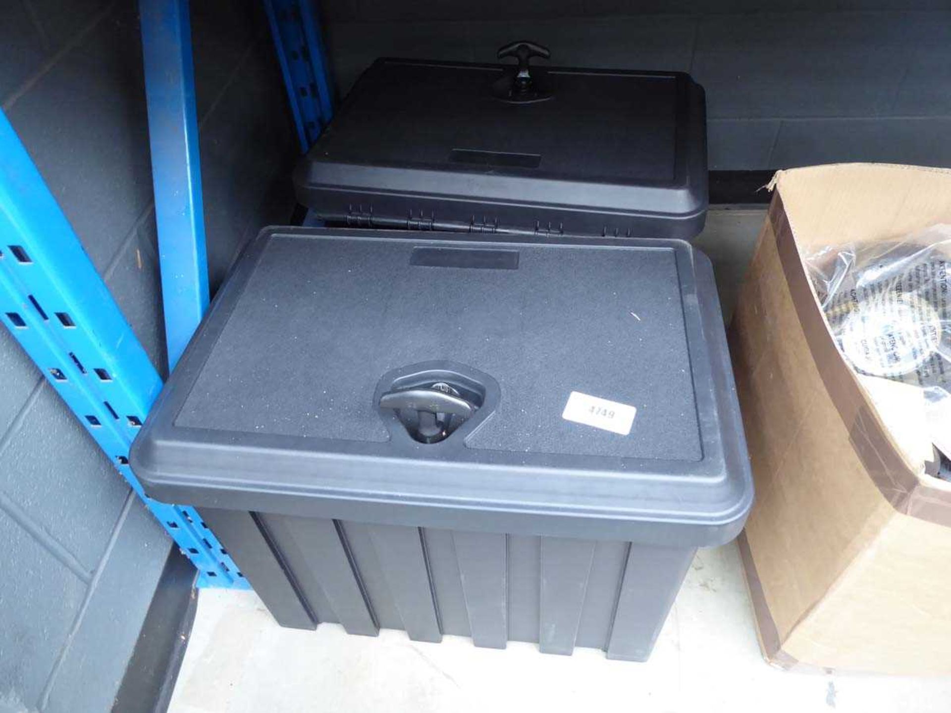 +VAT 2 plastic storage boxes