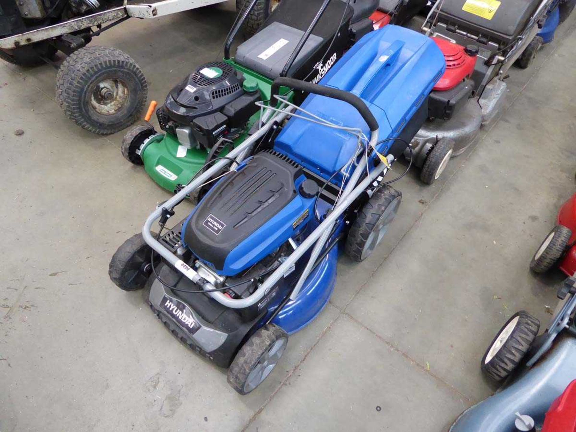 +VAT Hyundai petrol powered rotary mower with grass box