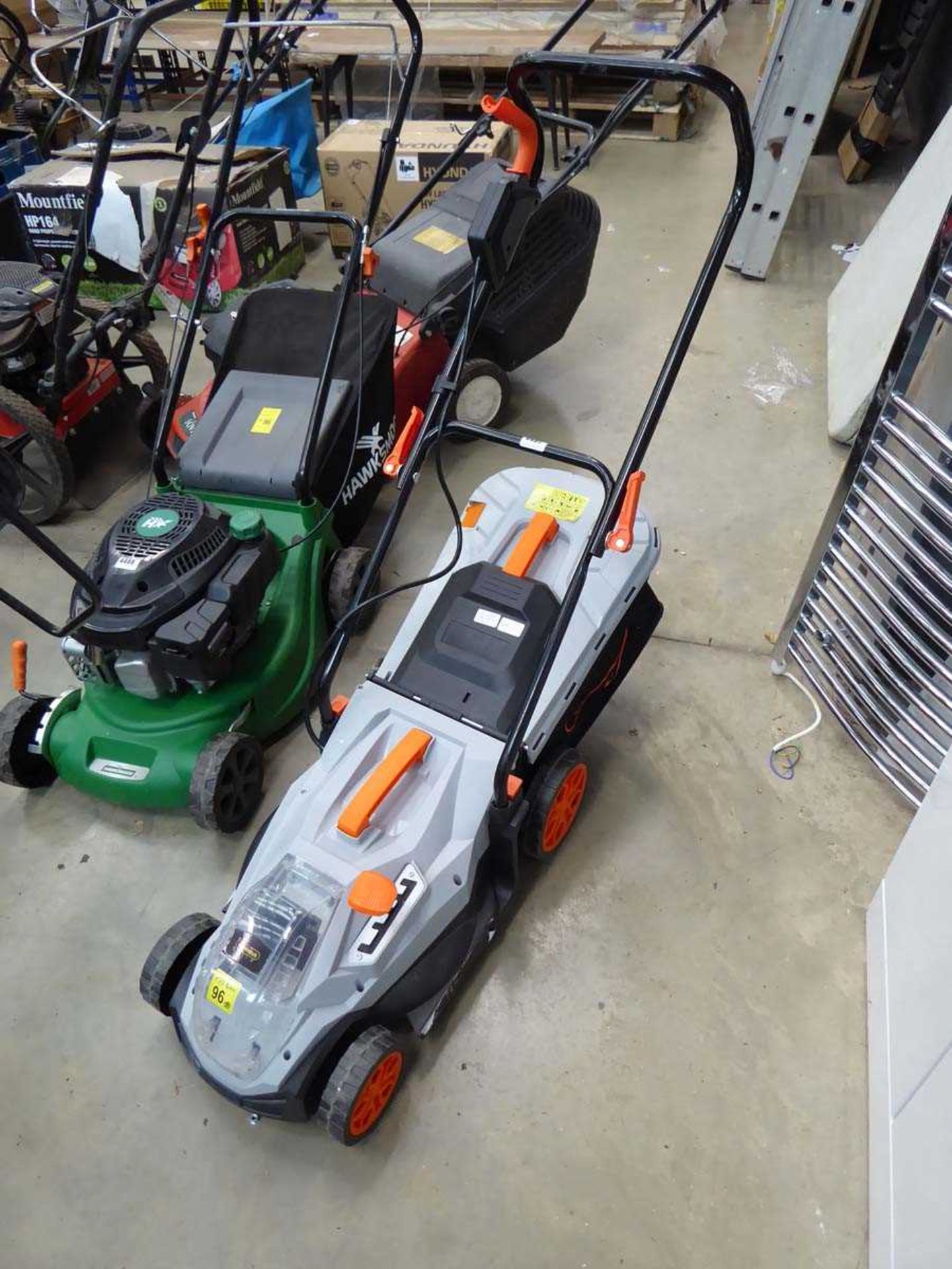 Von Haus battery powered mower with charger and battery