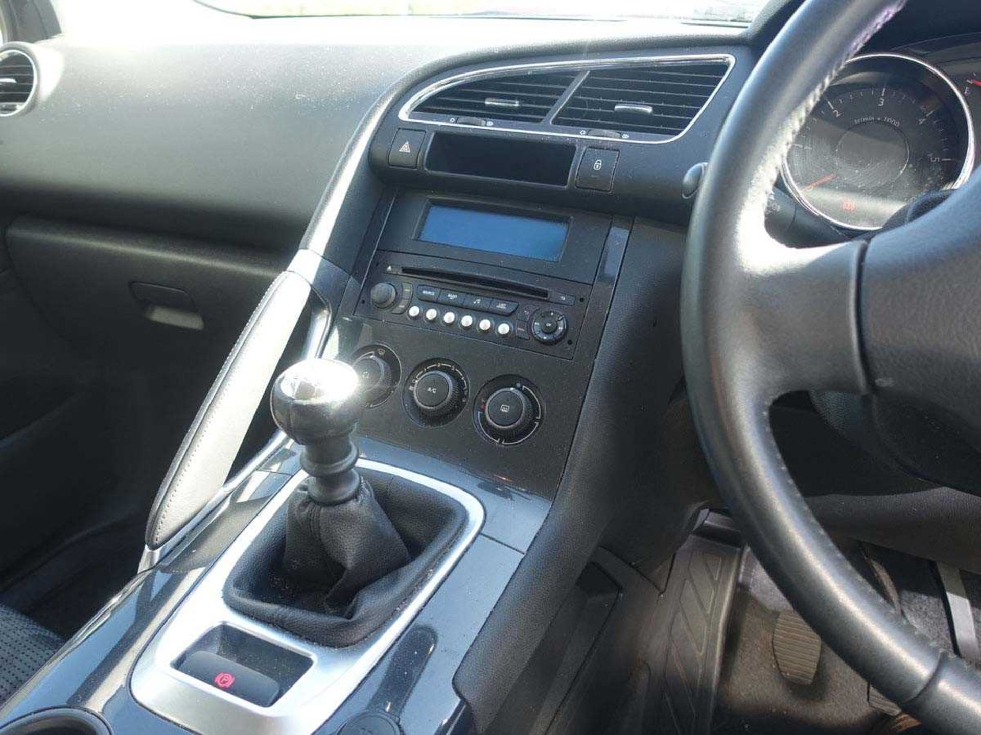 (OFZ 2331) 2013 Peugeot 3008 Active HDI 5-door hatchback in black, 6-speed manual, 1560cc diesel, - Image 9 of 11
