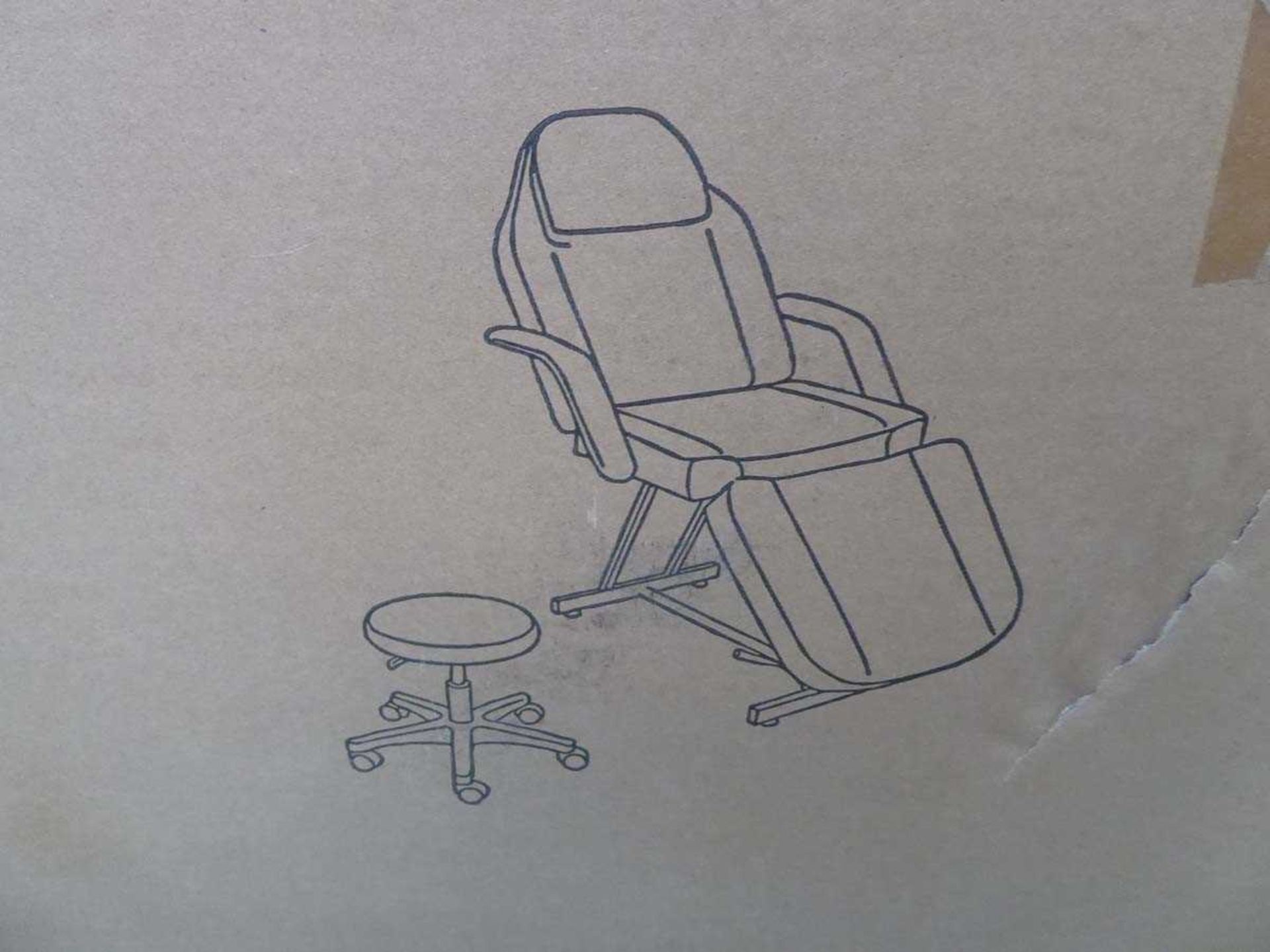 +VAT Boxed chair - Image 2 of 5