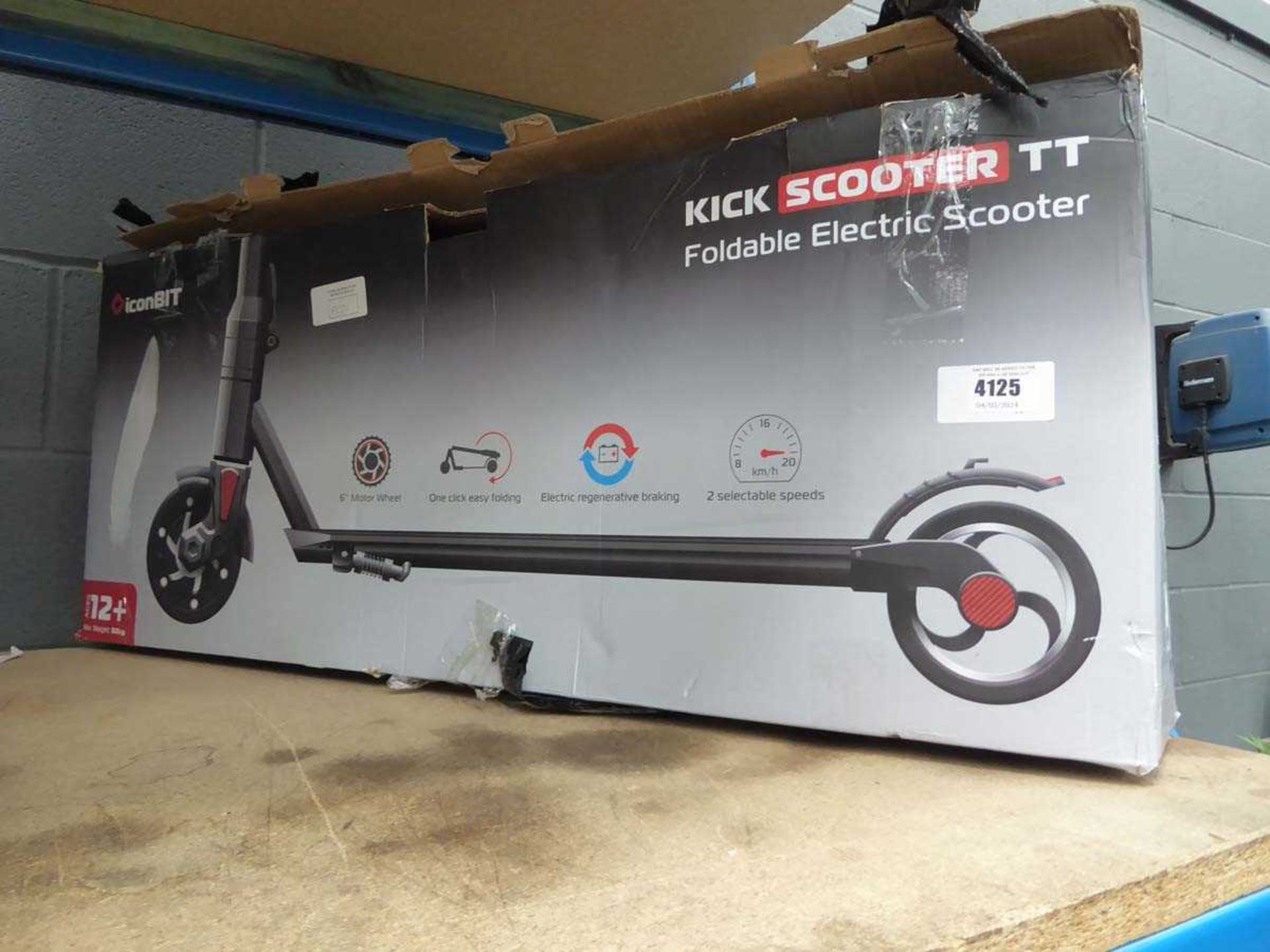 +VAT Iconbit boxed scooter