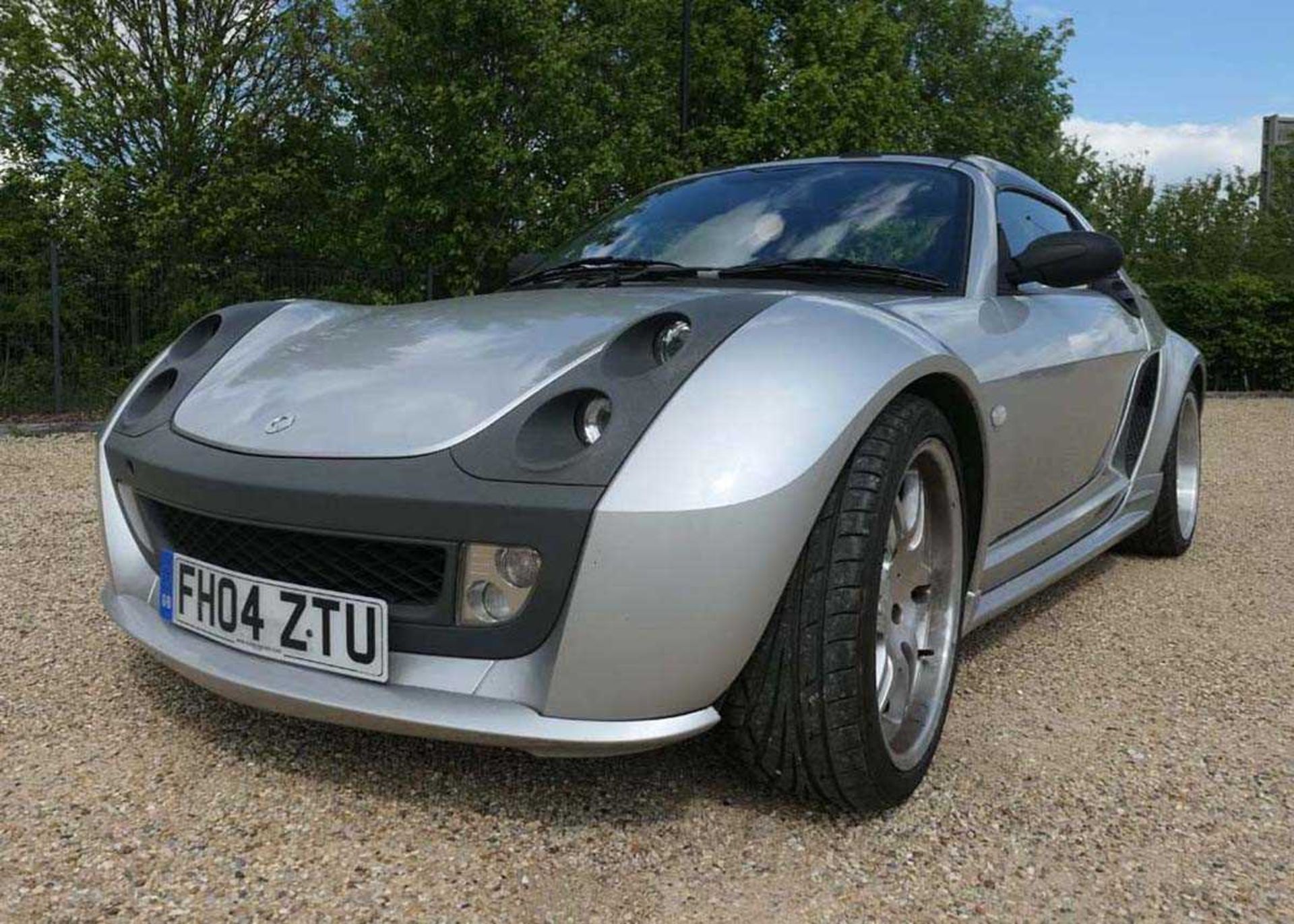 (FH04 ZTU) 2004 Smart Roadster Brabus Auto in silver, coupe BBAAZ200, 6-speed semi-auto, 698cc