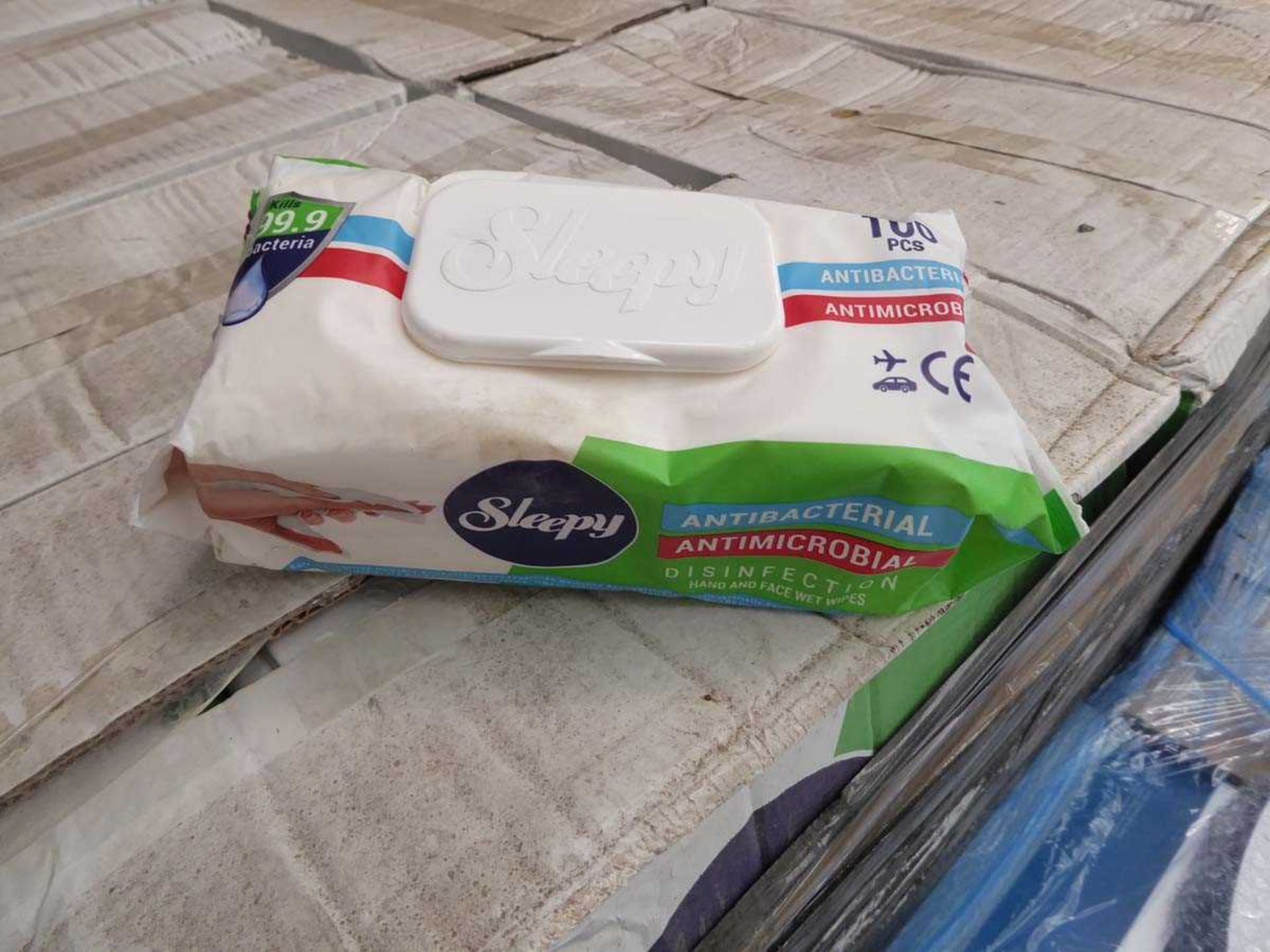 Pallet of wipes - Image 2 of 2