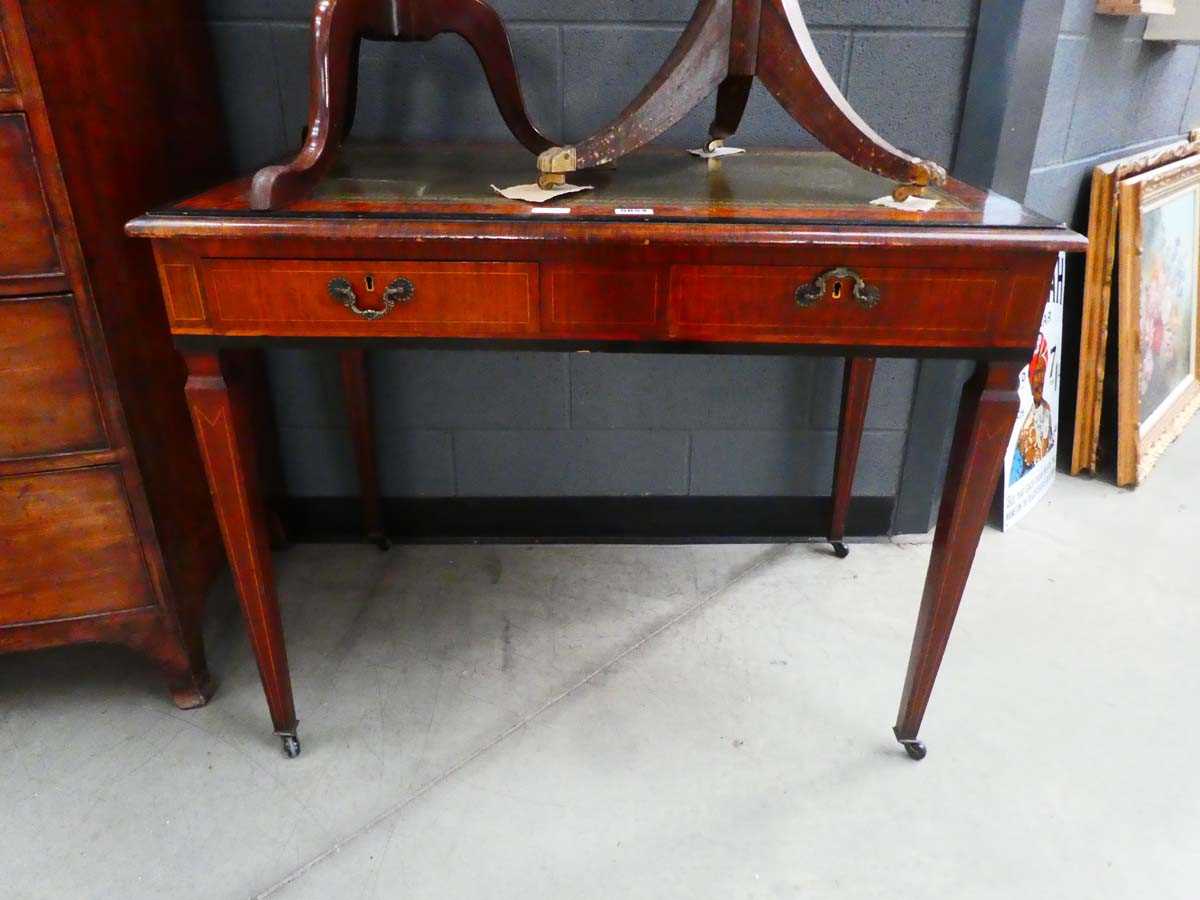 Walnut and mahogany 2 drawer desk with leather surface