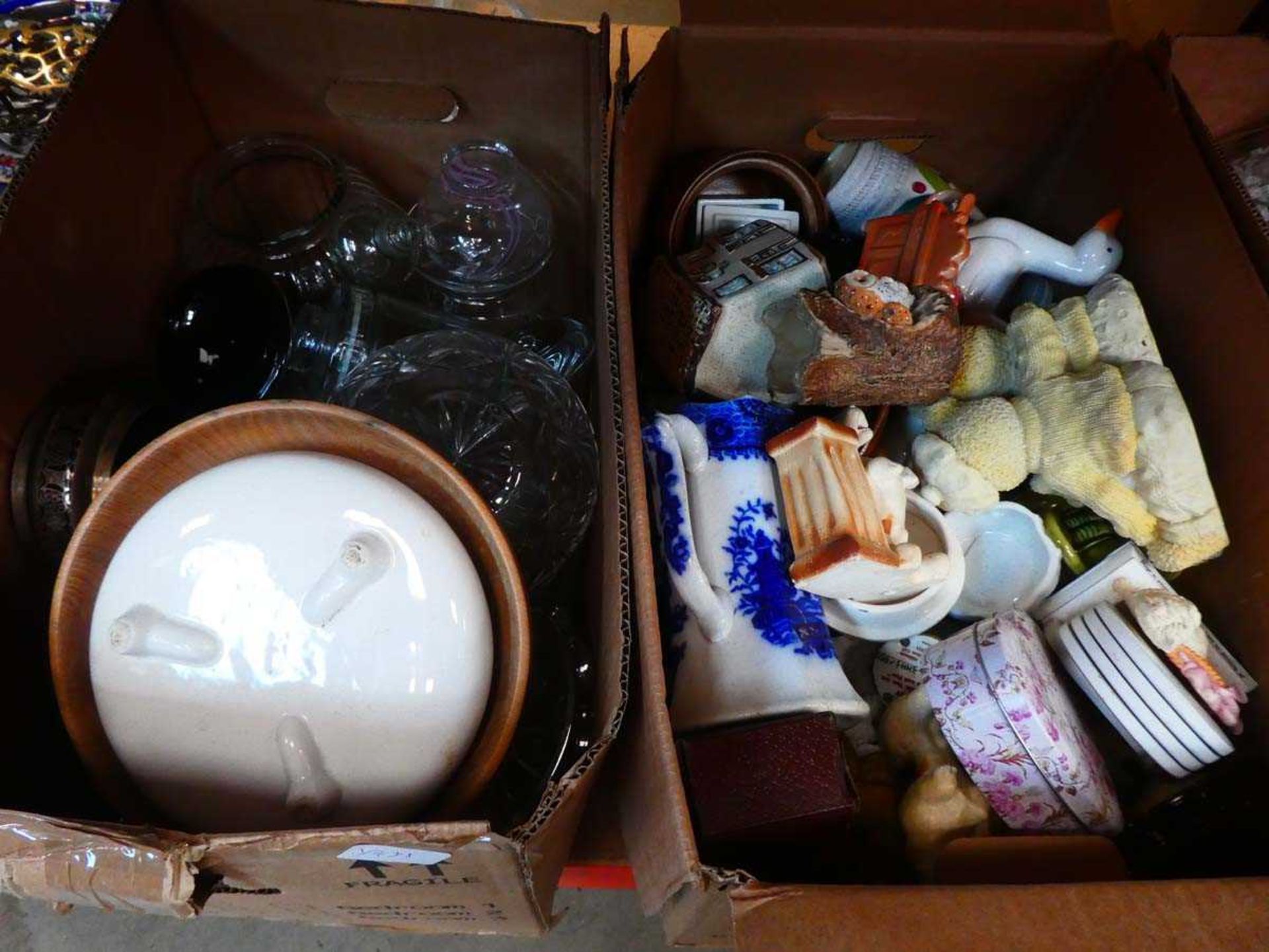 4 x boxes containing glass dishes, gold rimmed crockery, shell jewellery box, various ornaments - Image 3 of 3