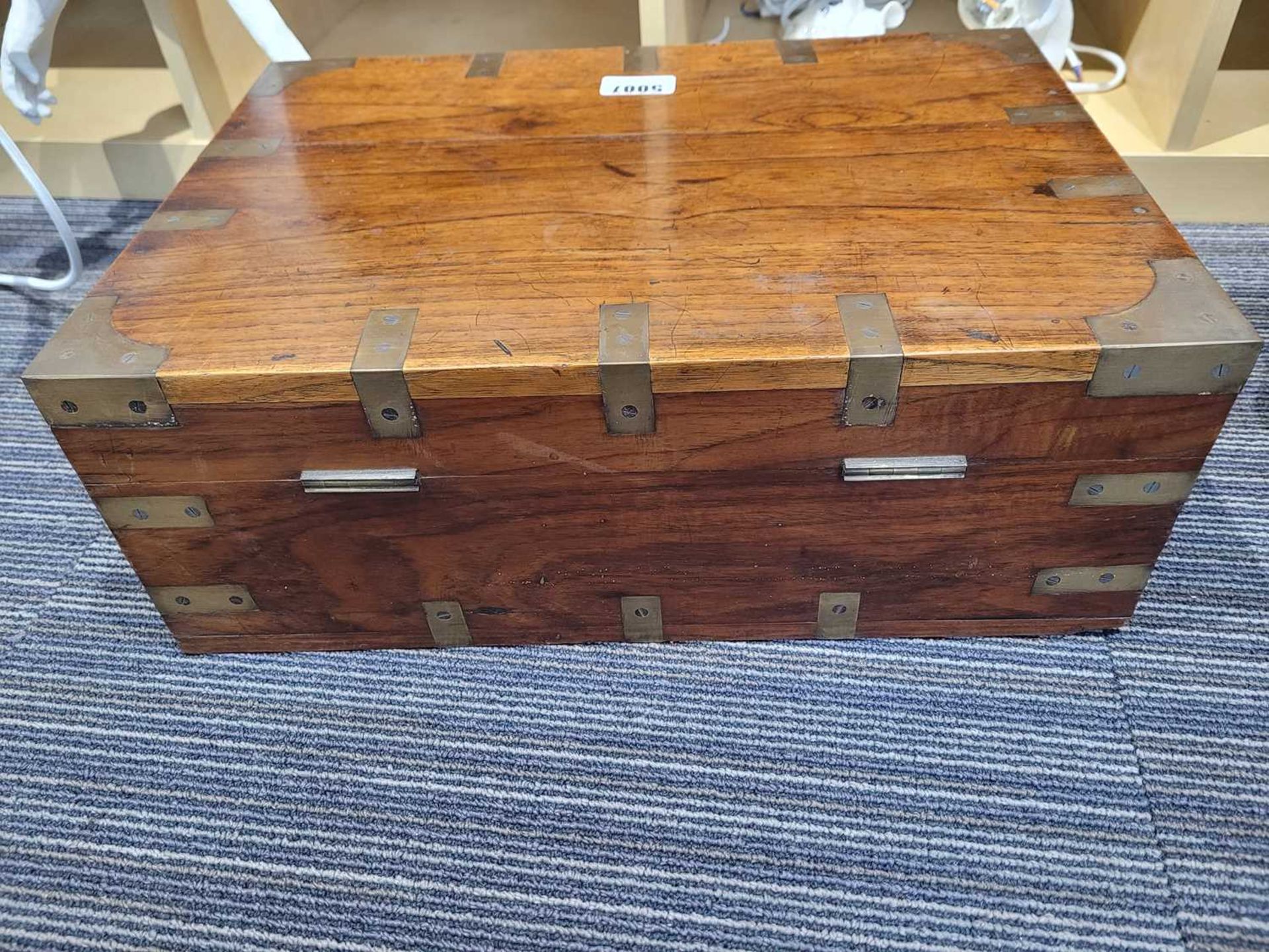 Campaign style brass bound trunk Approx. dimensions: Width 43cm, Depth 30cm, Height 16cm - Image 4 of 4