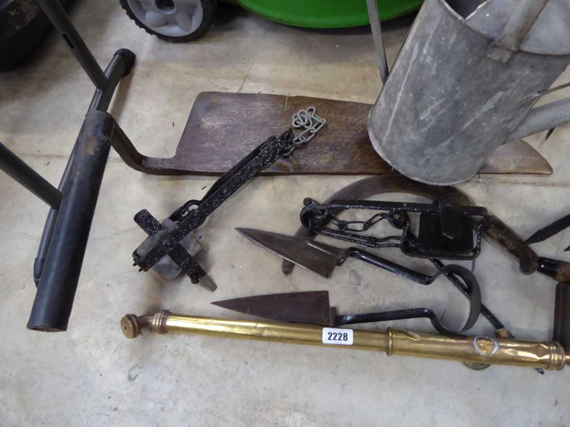 Assorted vintage hand tools and implements incl. scythe, brass wooden handled pump, pair of sheep - Image 3 of 3
