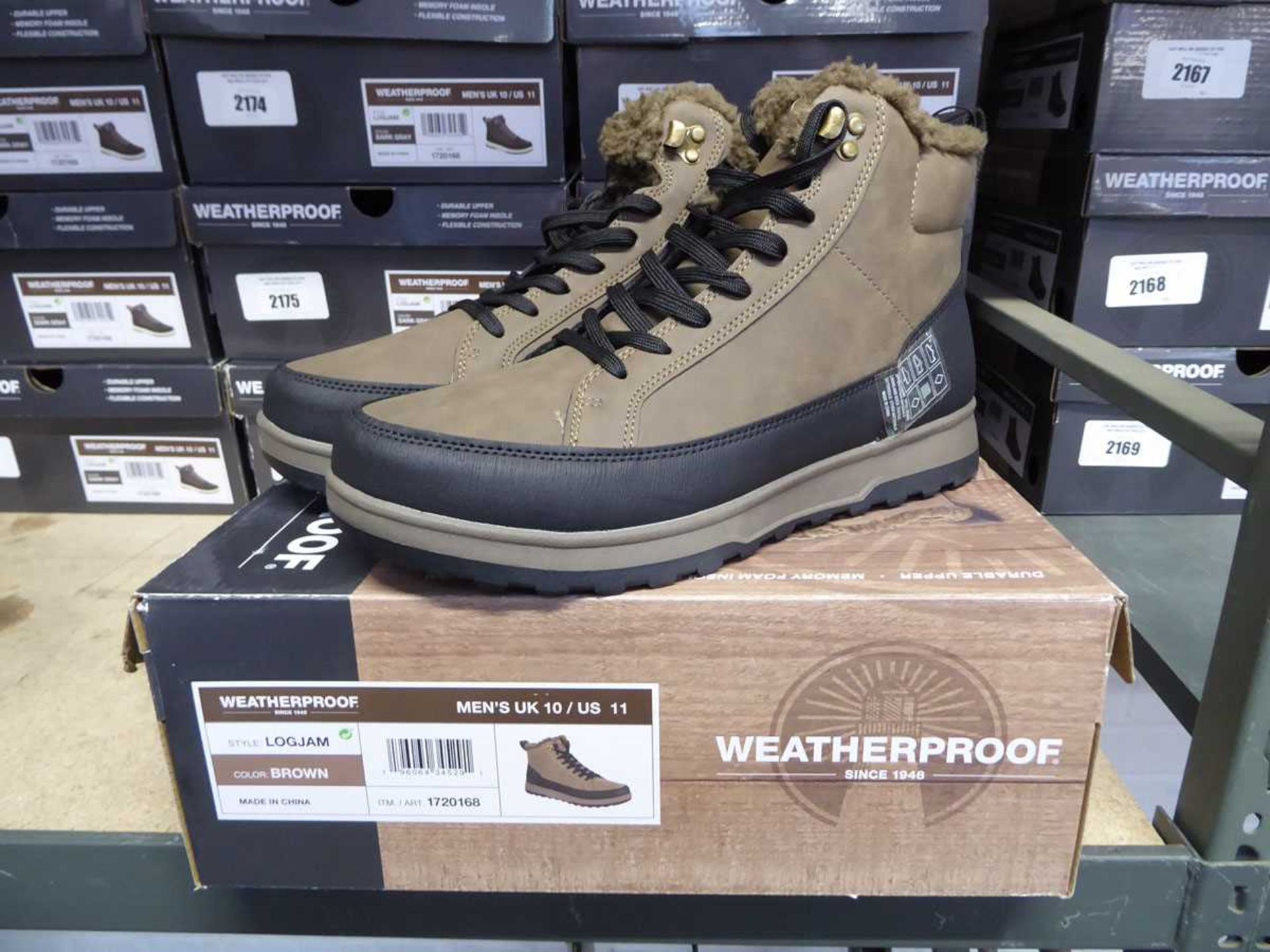 +VAT Boxed pair of mens weatherproof boots in brown (size 10)