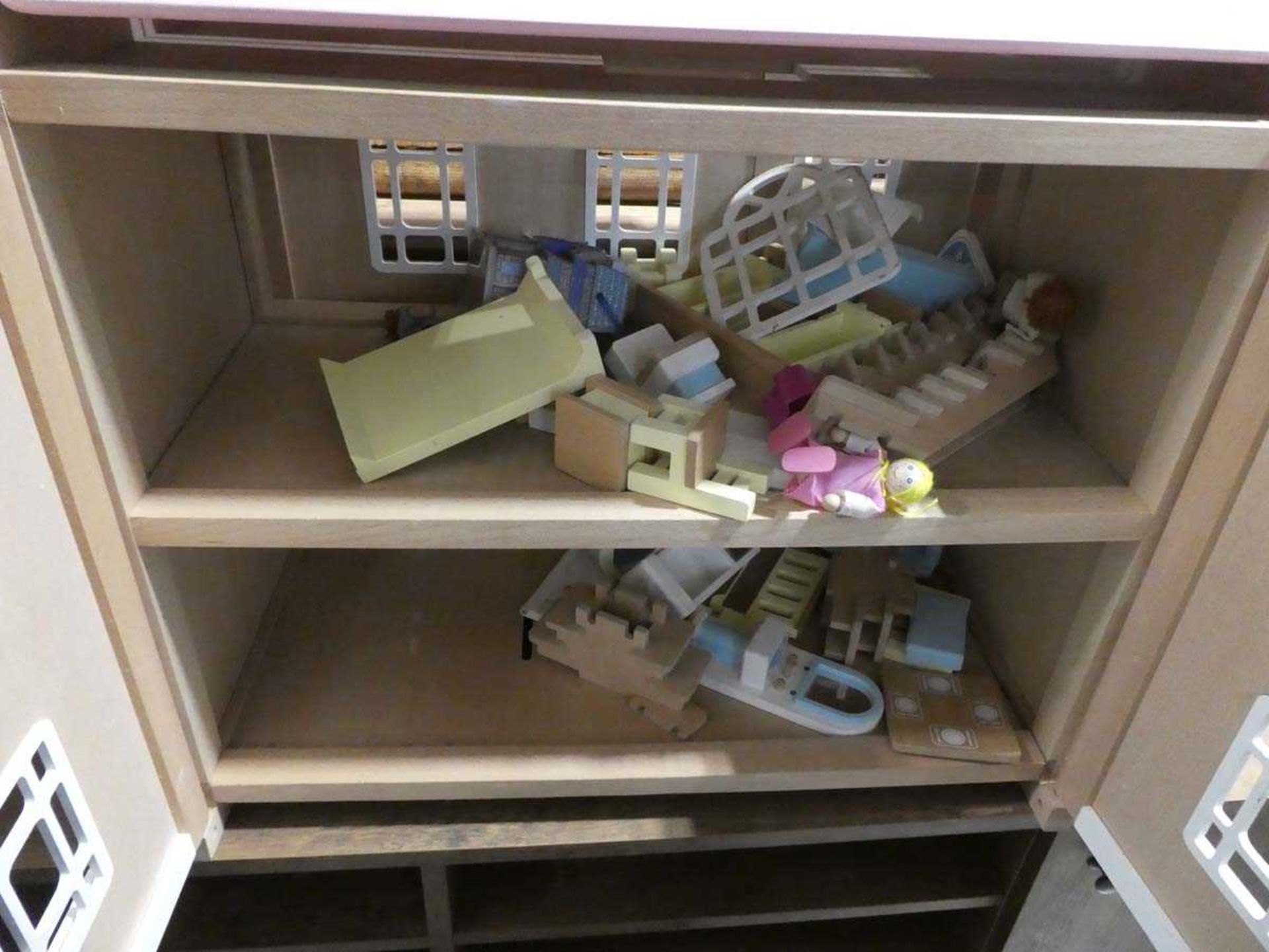 Childs dolls house and the contents of various accessories - Image 2 of 2