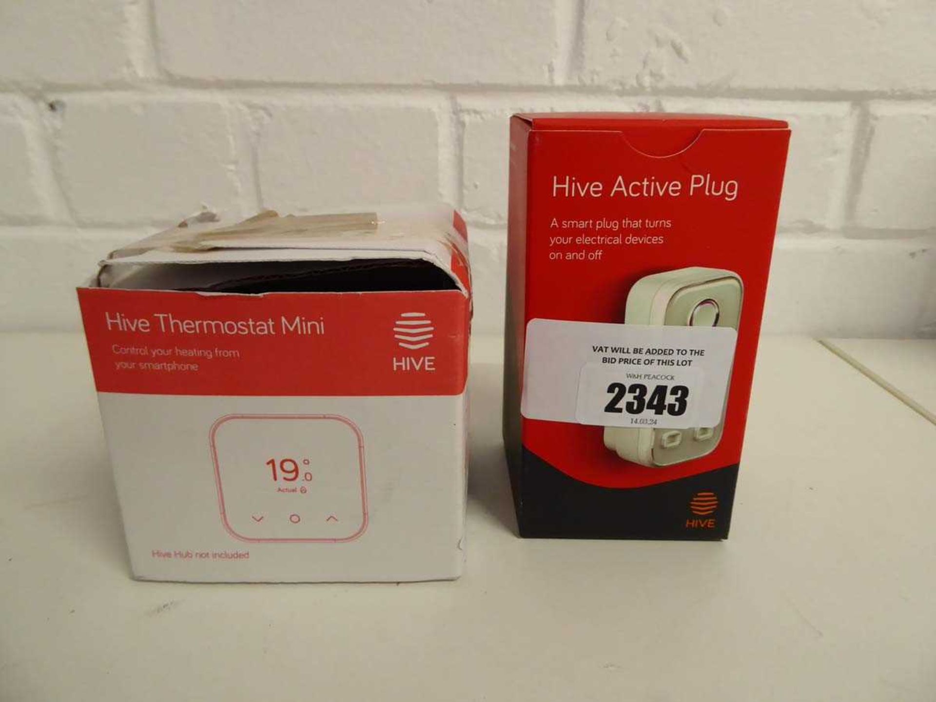 +VAT Pair of Hive smart devices incl. Hive thermostat mini and Hive active plug