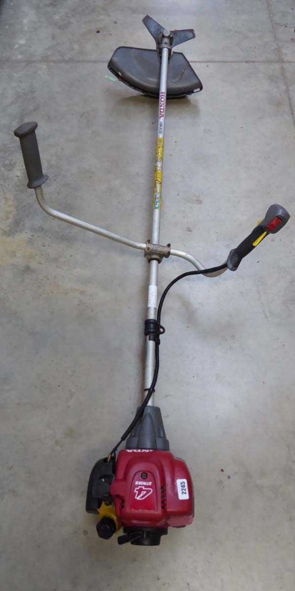 Honda twin arm control petrol brush cutter