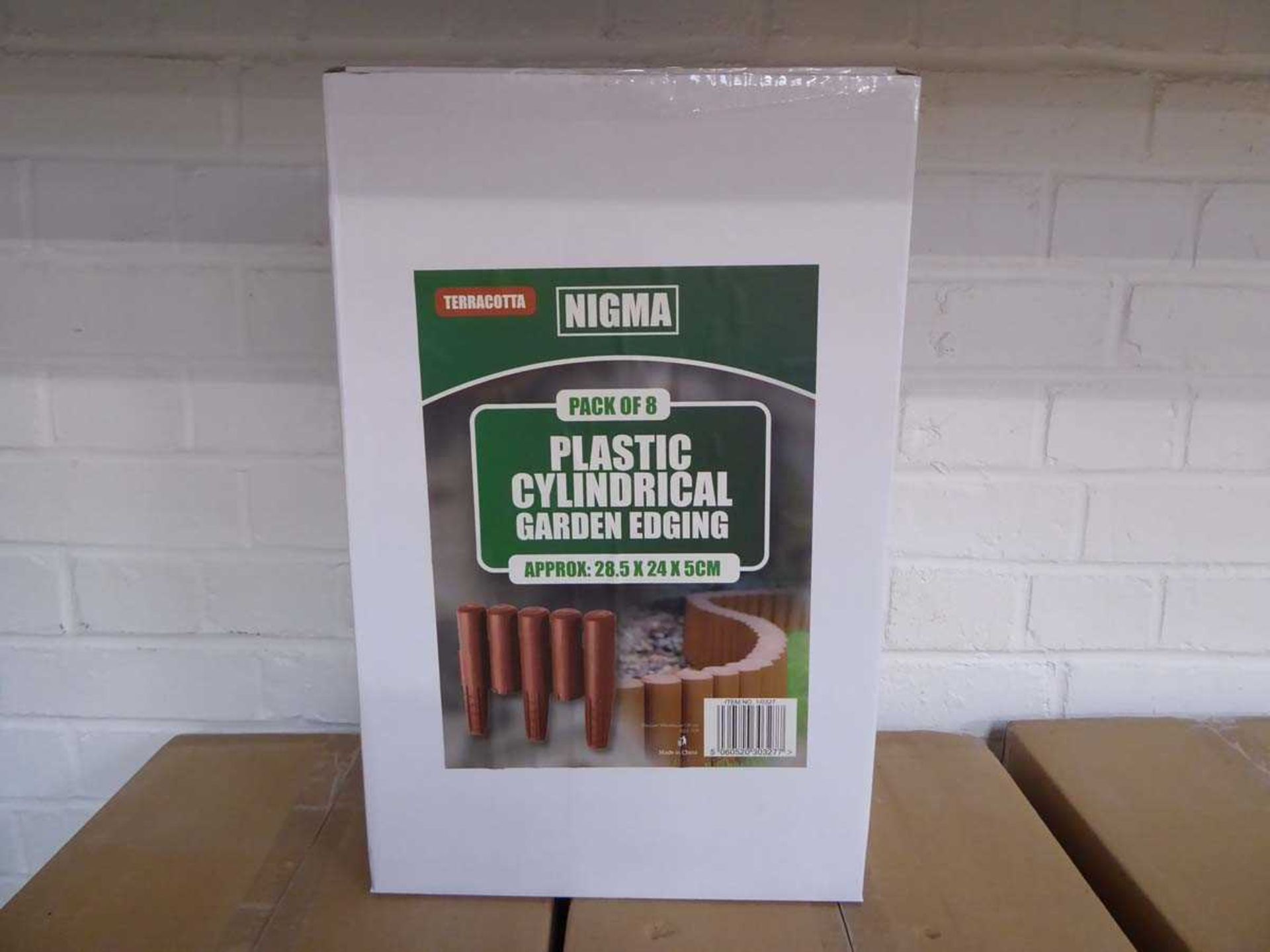 2 boxes containing 8 inner boxes of 8 piece plastic cylindrical garden edging in terracotta colour - Image 2 of 2