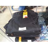+VAT 5 pairs of Dewalt Holster pocket work trousers in black, mixed sizes