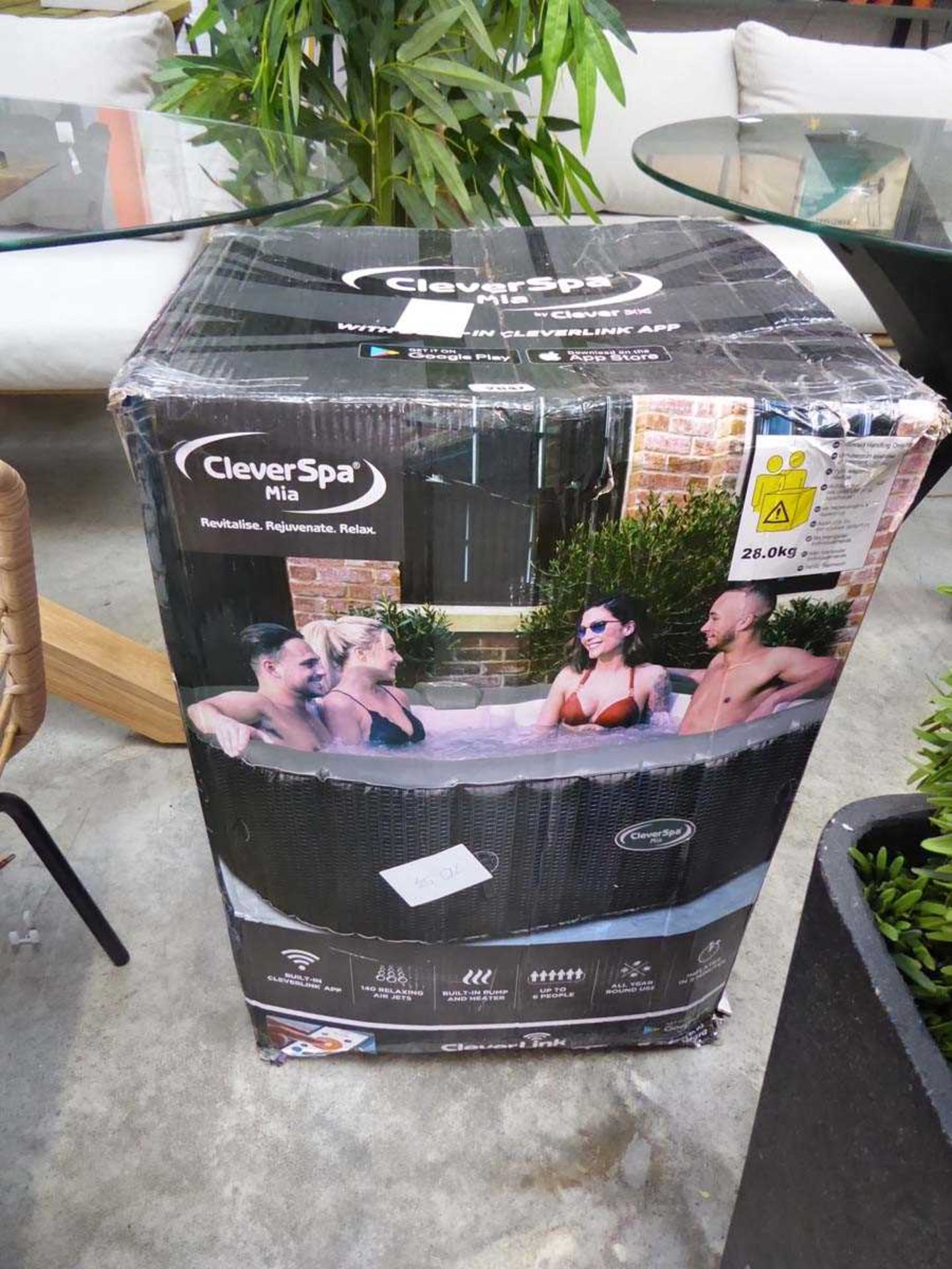 Boxed Mia inflatable Clever Spa