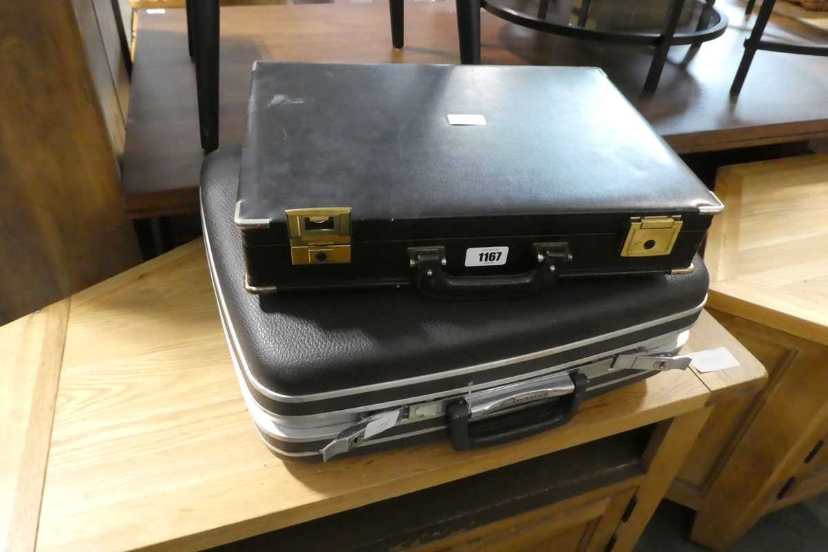 2 cases including a gentlemans briefcase in black - Image 2 of 2