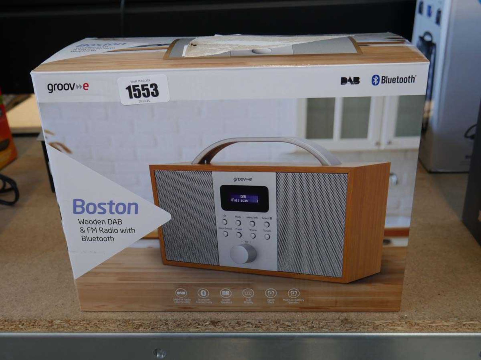 Groove Boston DAB and FM radio with bluetooth