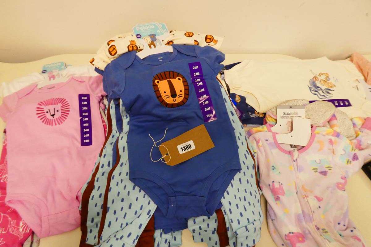 Approx. 17 Pekkle 4 piece bodysuits and pants sets together with 2 Kids head quarters sleepsuits