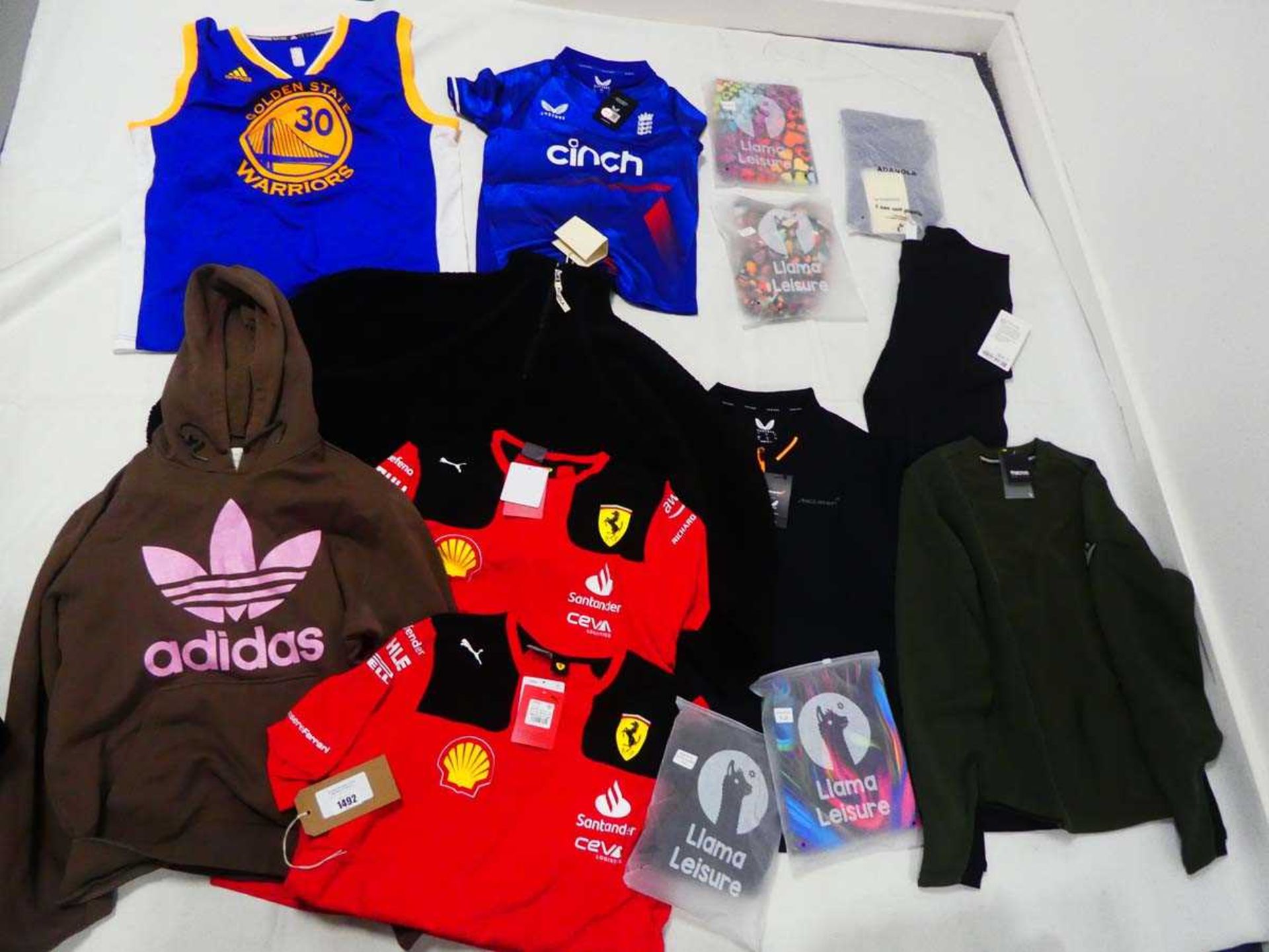 +VAT Selection of sportswear to include Lulu Lemon, Adonola, Castore, etc