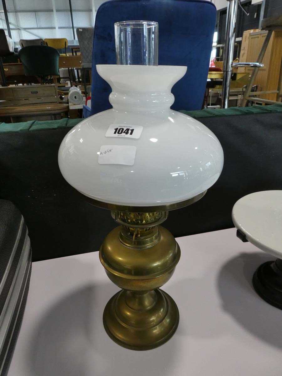 Oil lantern with glass funnel and shade