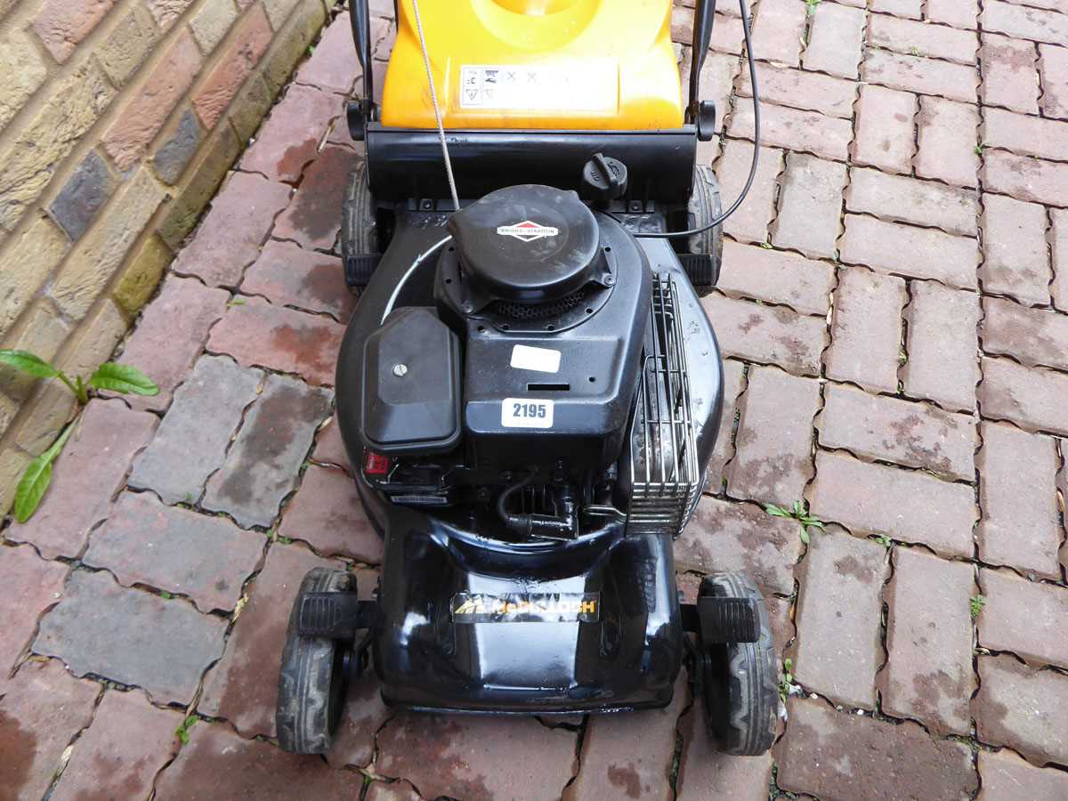 McCulloch hand propelled petrol lawnmower - Image 2 of 2