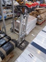 +VAT Cosco 2 in 1 sack barrow and flat form truck