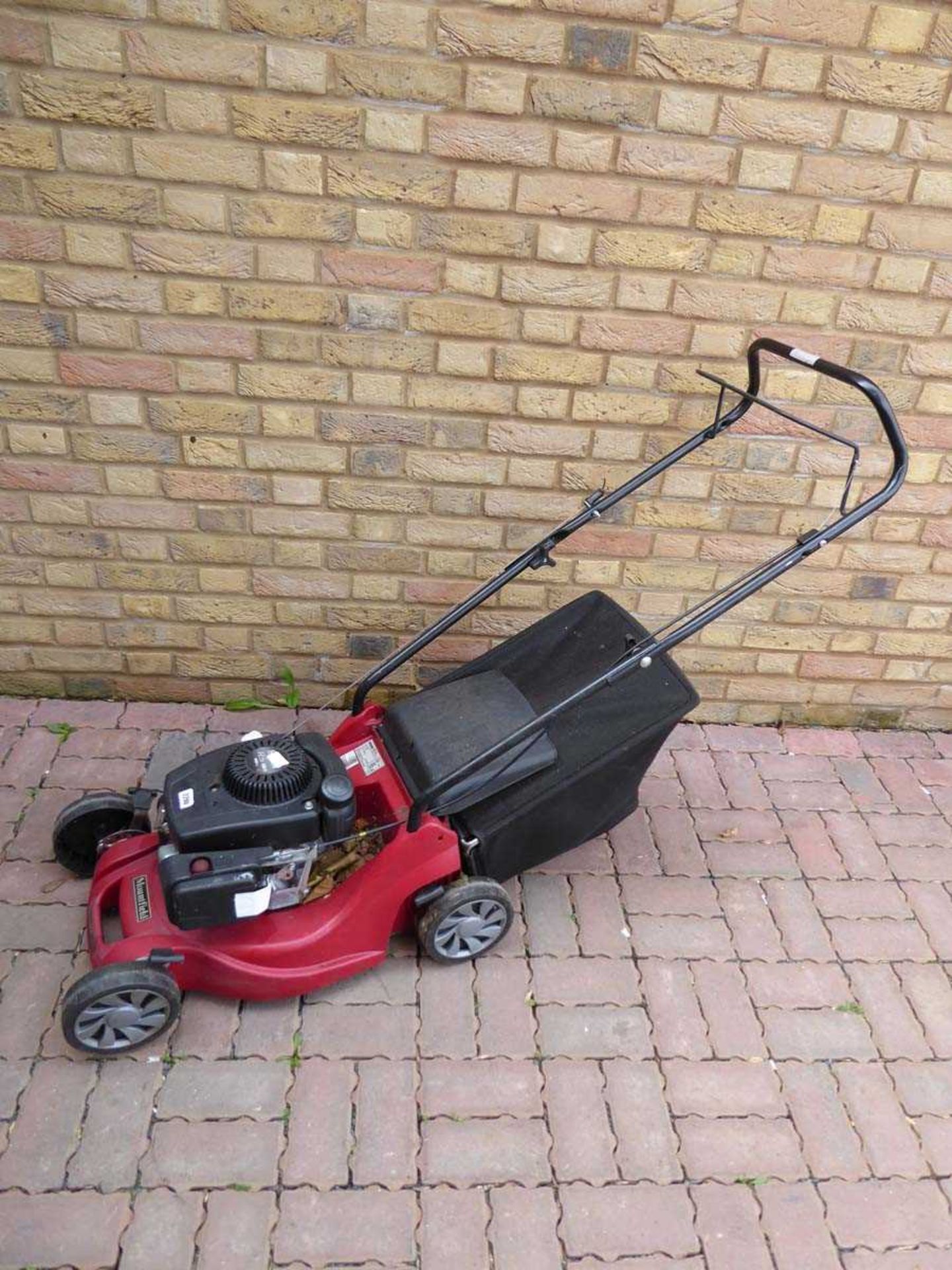 Mountfield HP470 hand propelled petrol lawnmower