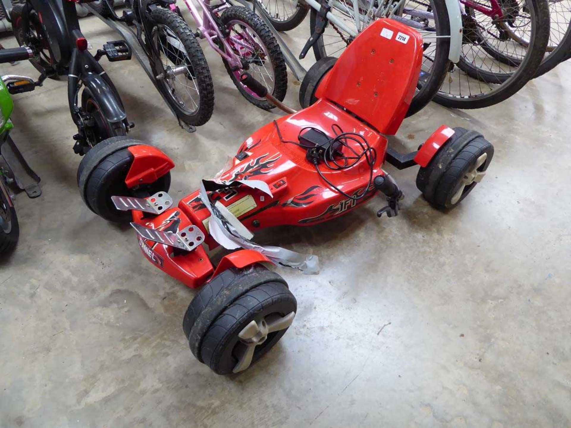 Childs 4 electric go kart with charger