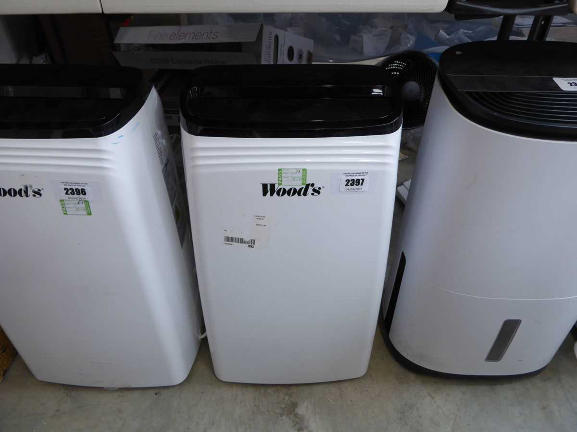 +VAT Wood's electric 18L dehumidifier