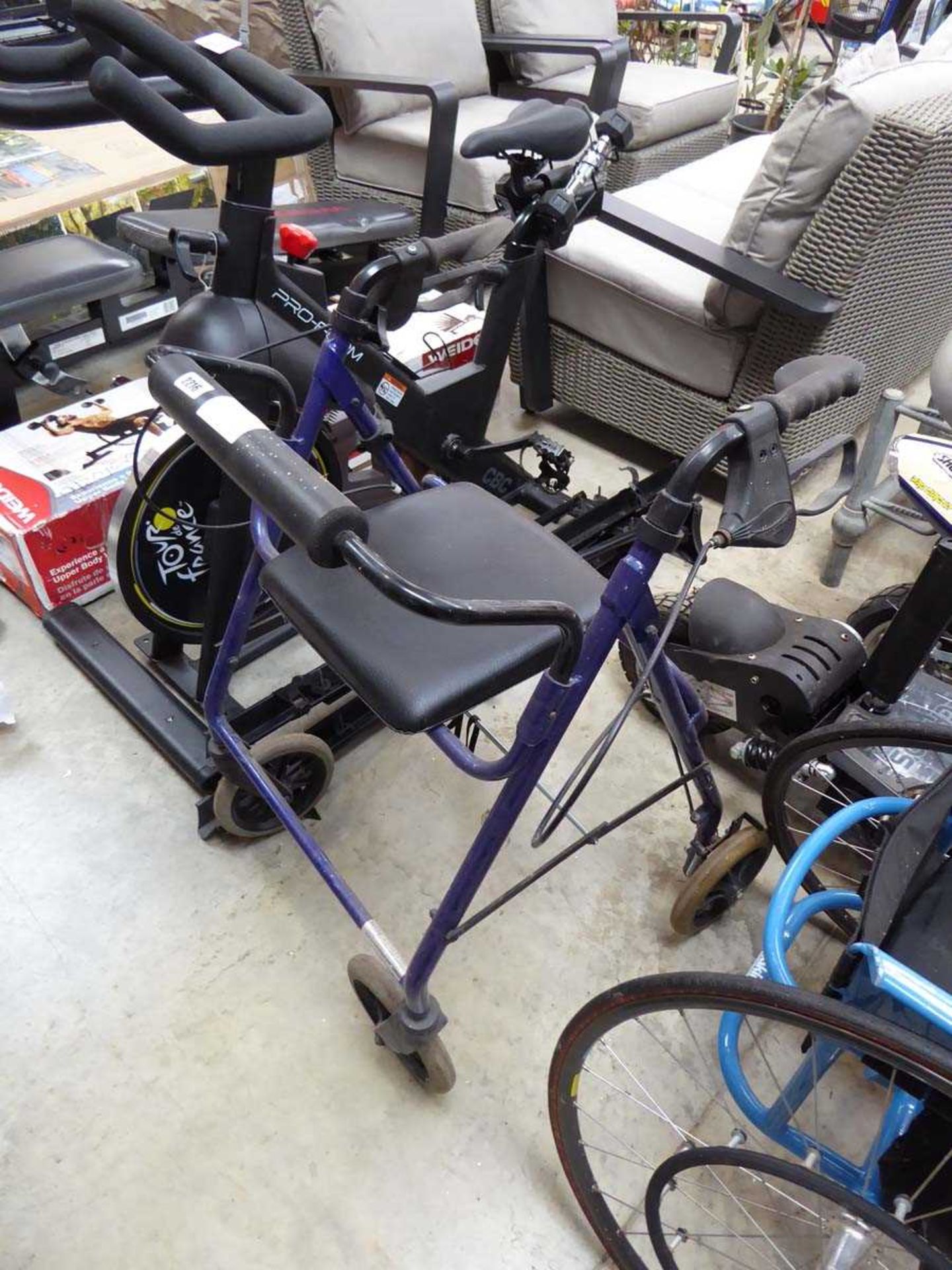 4 wheel disability rollator