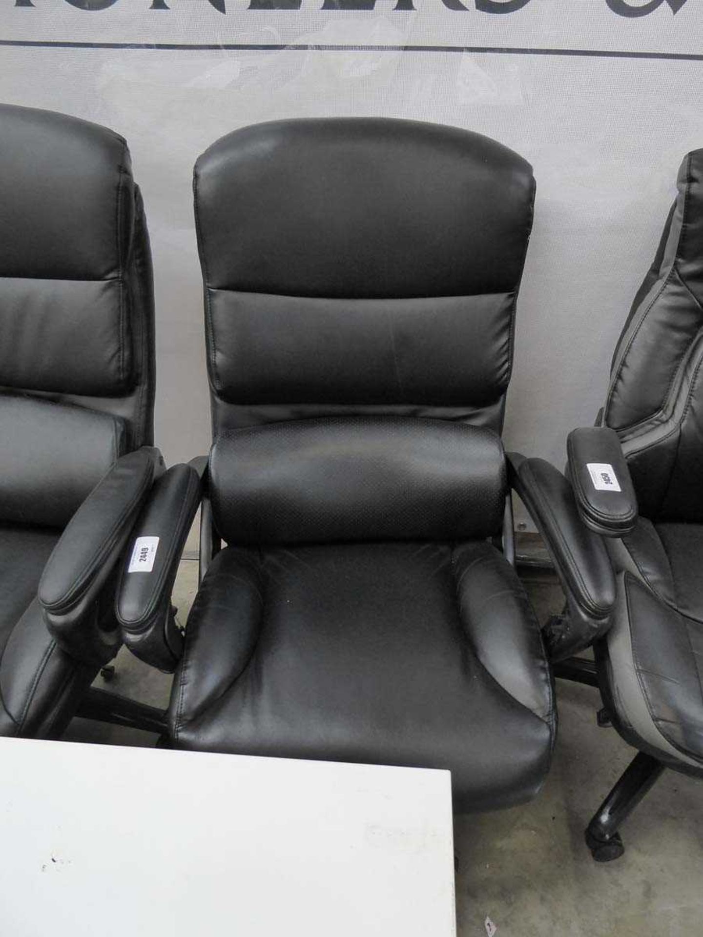 +VAT La-Z-Boy black leatherette office armchair on 5 star base