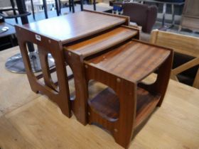 Graduated nest of 3 teak tables