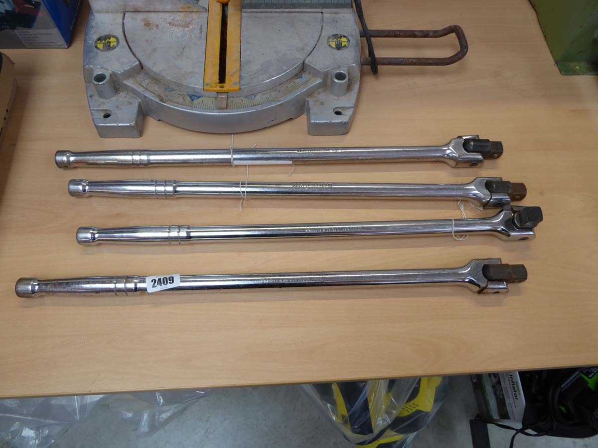 4 torque wrenches - Image 2 of 2