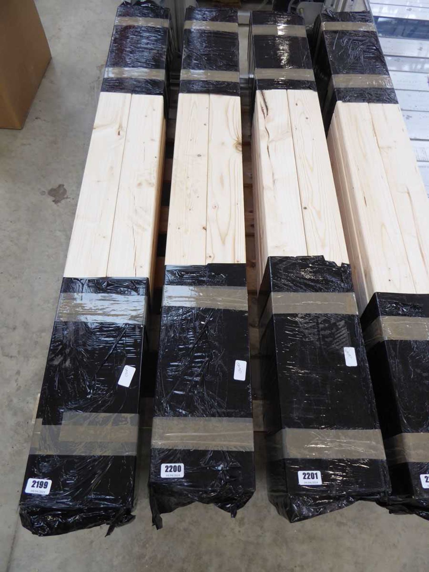 10 lengths of CLS timber