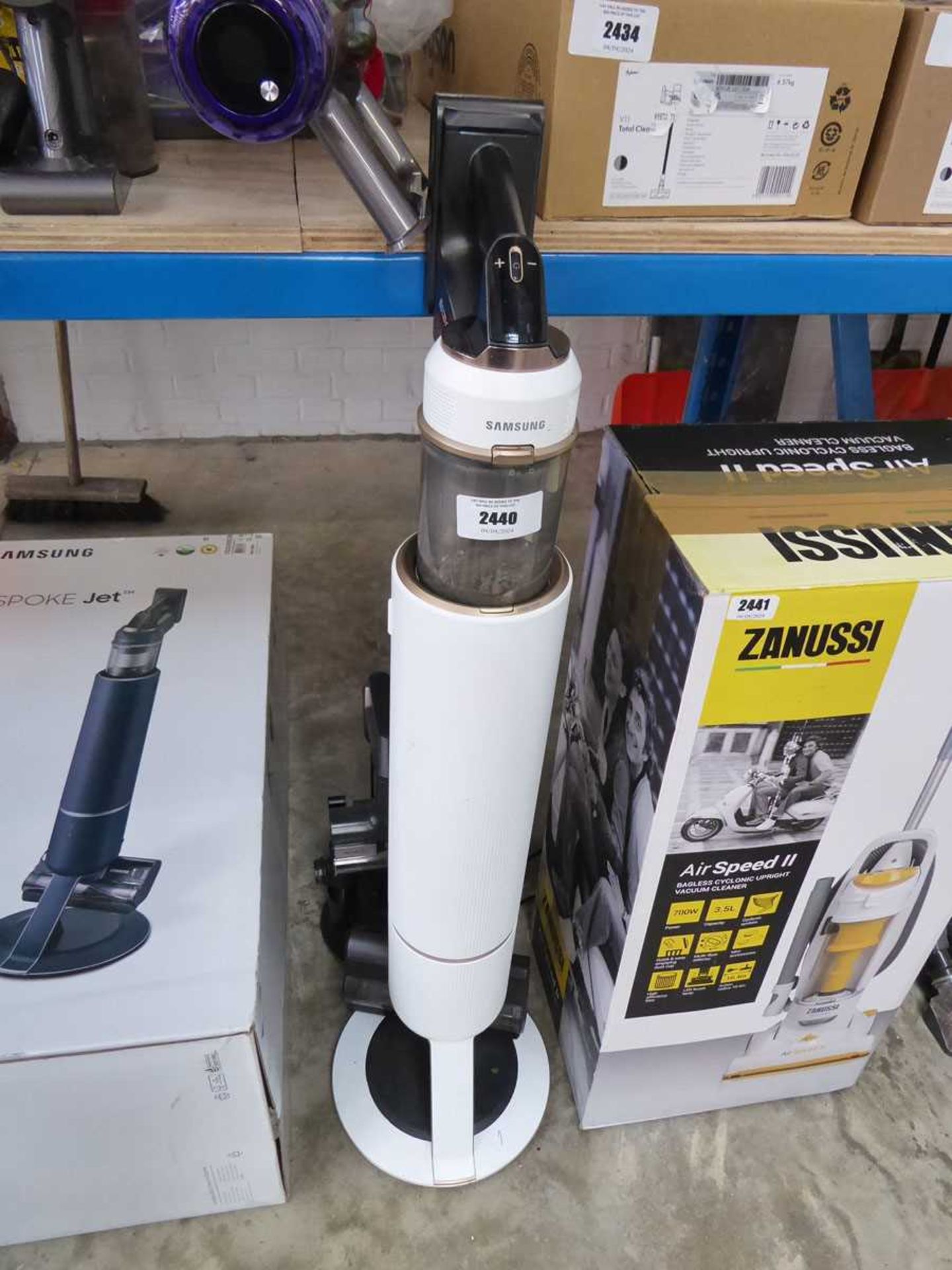 +VAT Unboxed Samsung Bespoke Jet vacuum cleaner