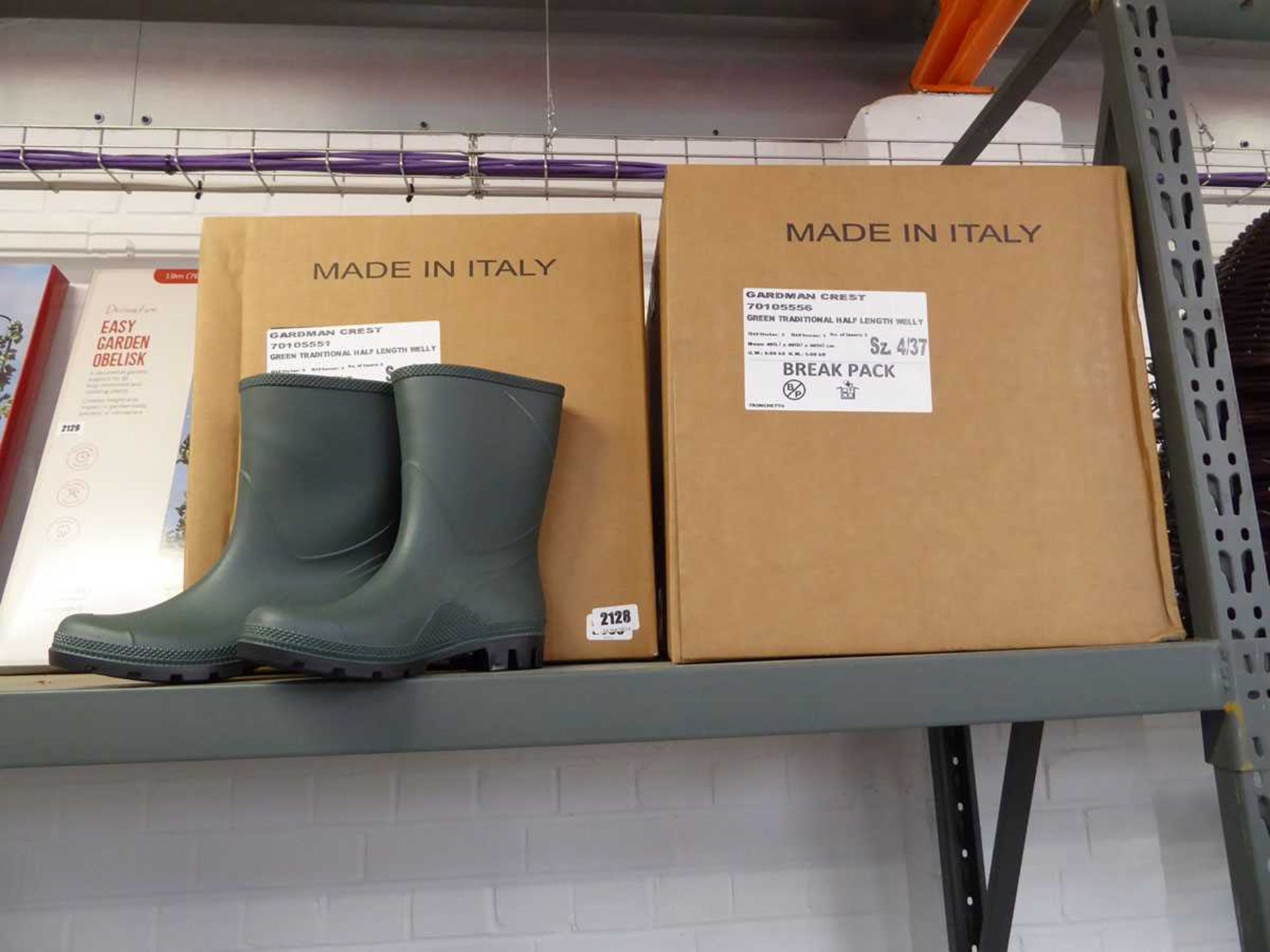 2 boxes containing 10 pairs of Kent & Stowe green traditional half Wellington boots (1 box size 3, 1