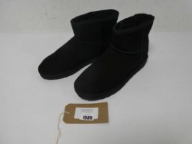 +VAT 1 x Aus Wooli black boots, UK 8