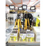 +VAT Large collection of various work lights incl. IP65 10W LED portable work light with 2 tripod