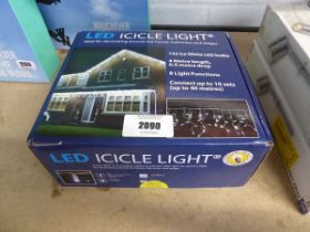 +VAT LED icicle light set, boxed